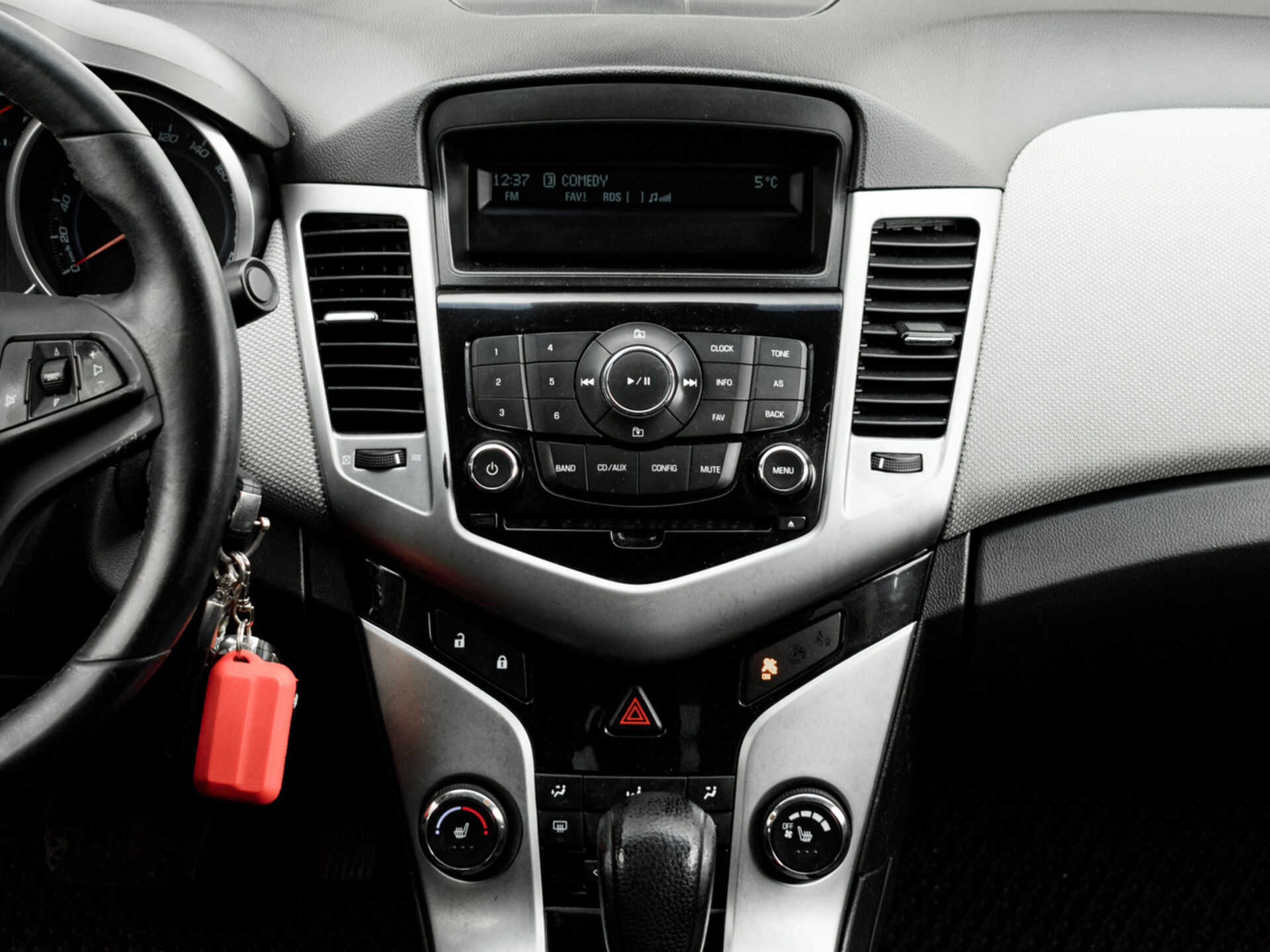 Купить Chevrolet Cruze 1.8 AT (141 л.с.), 2012 в Екатеренбурге