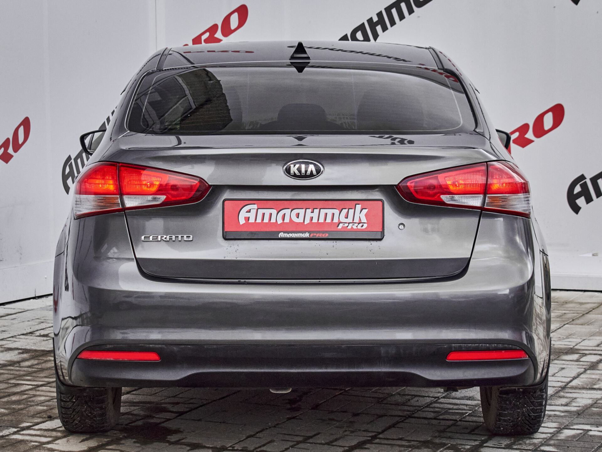 Купить Kia Cerato 1.6 AT (130 л.с.), 2017 в Екатеренбурге