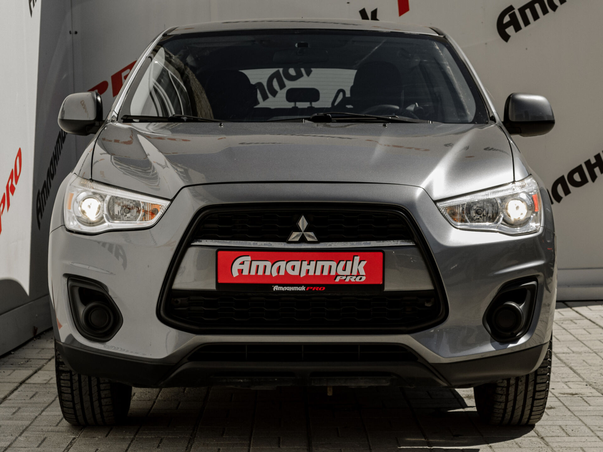Купить Mitsubishi ASX 1.6 MT (117 л.с.), 2014 в Екатеренбурге