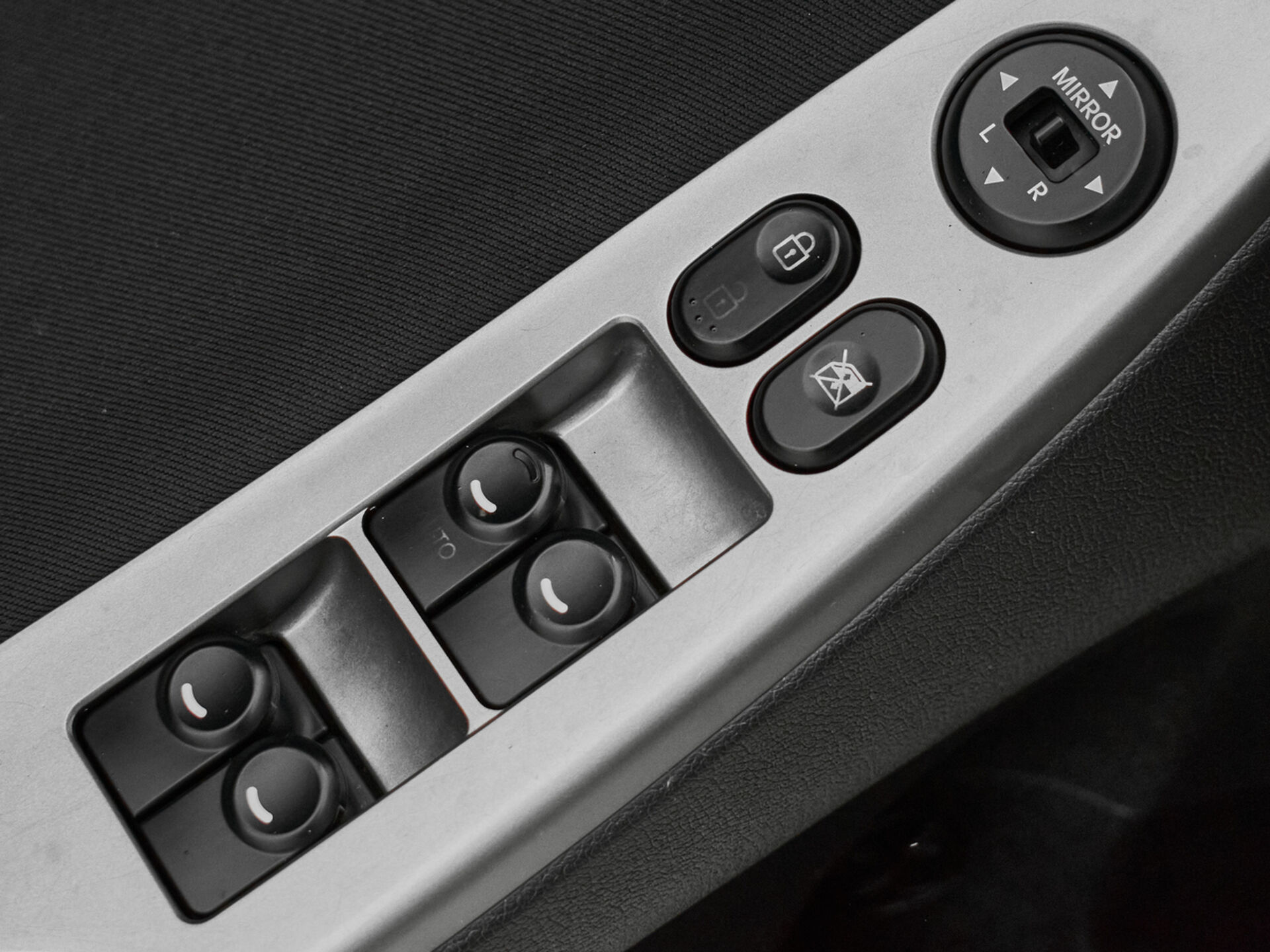 Купить Hyundai Solaris 1.6 AT (123 л.с.), 2015 в Екатеренбурге