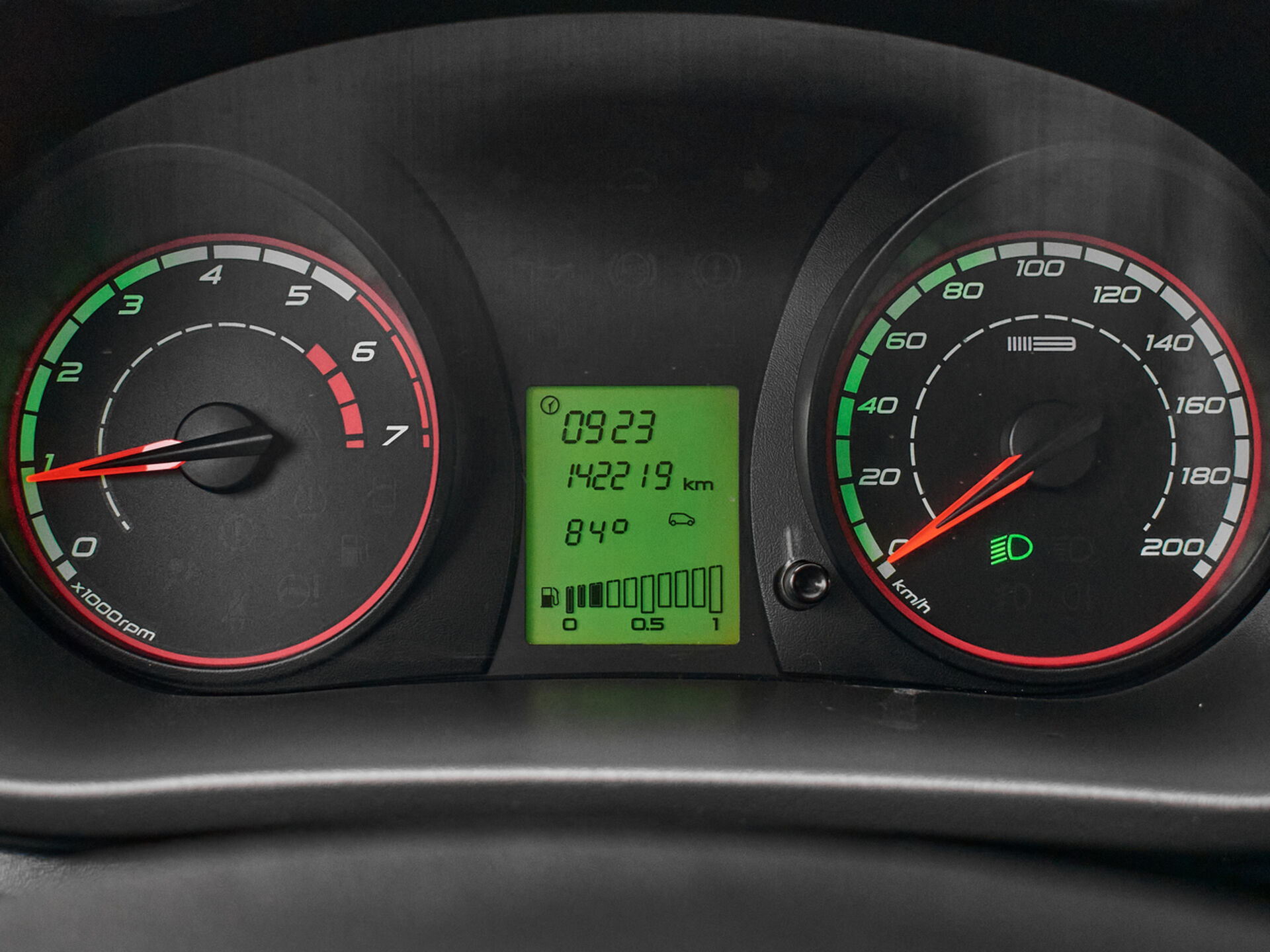 Купить Lada (ВАЗ) Kalina Cross 1.6 MT (87 л.с.), 2018 в Екатеренбурге