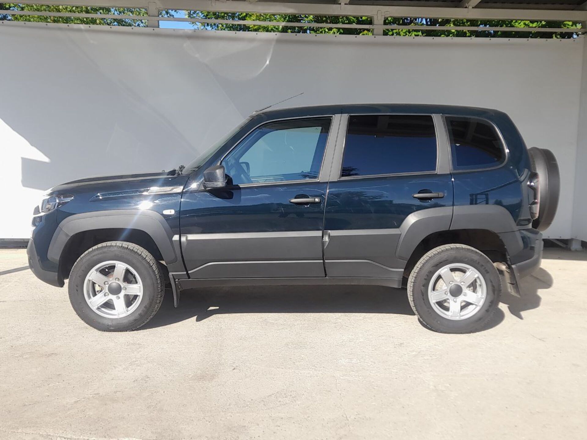 Lada Niva Travel BLACK'24 (2023-2024) 2024 г.в., 21 877 км.