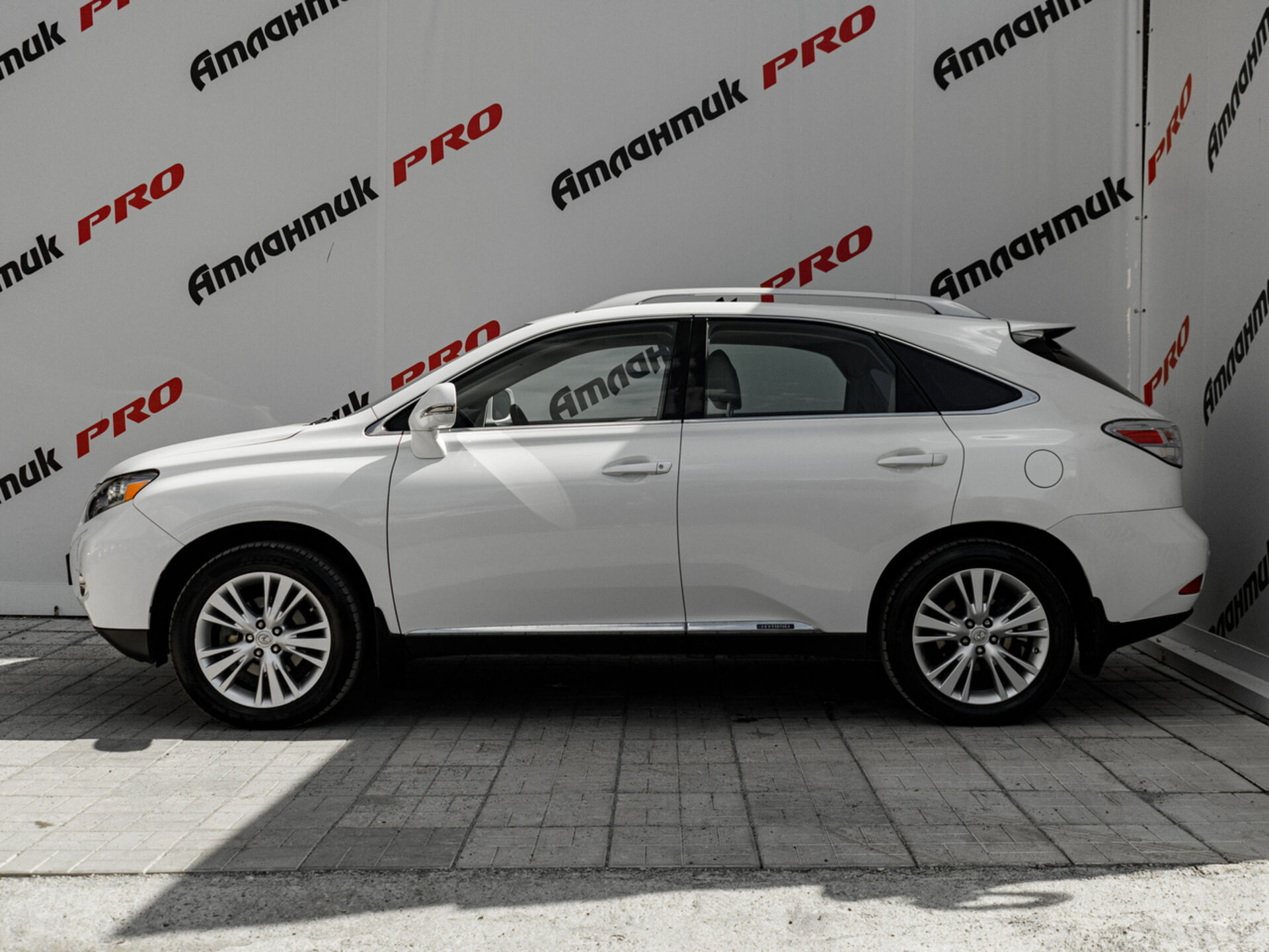 Купить Lexus RX 450h 3.5hyb CVT (249 л.с.) 4WD, 2010 в Екатеренбурге