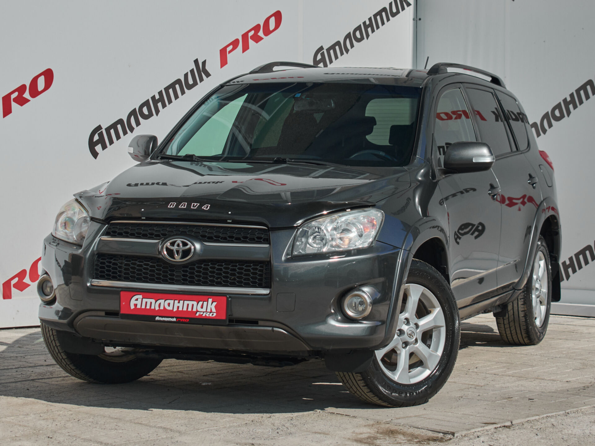 Купить Toyota RAV4 2.4 AT (170 л.с.) 4WD, 2012 в Екатеренбурге