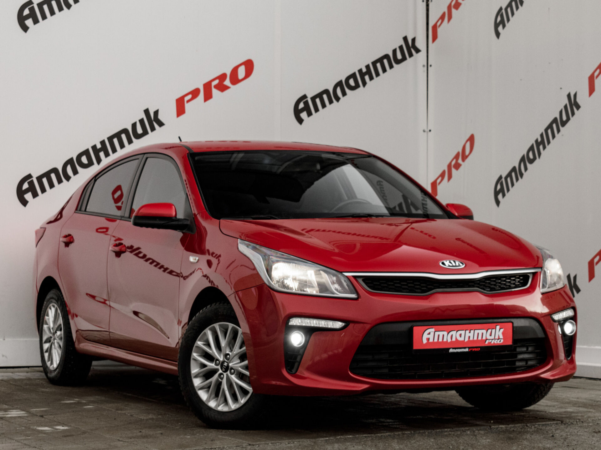 Купить Kia Rio 1.6 MT (123 л.с.), 2019 в Екатеренбурге