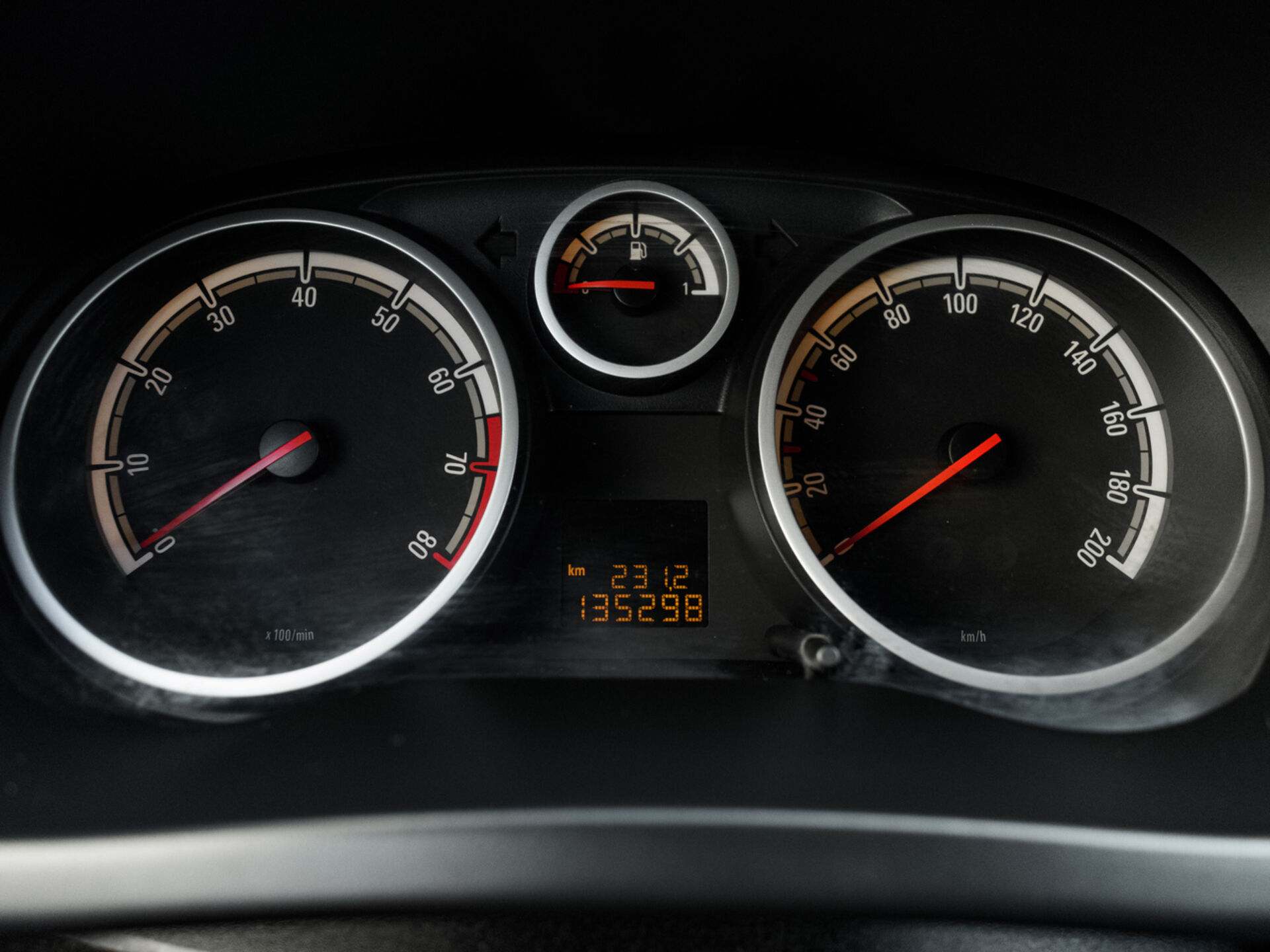 Купить Opel Corsa 1.4 AT (90 л.с.), 2008 в Екатеренбурге