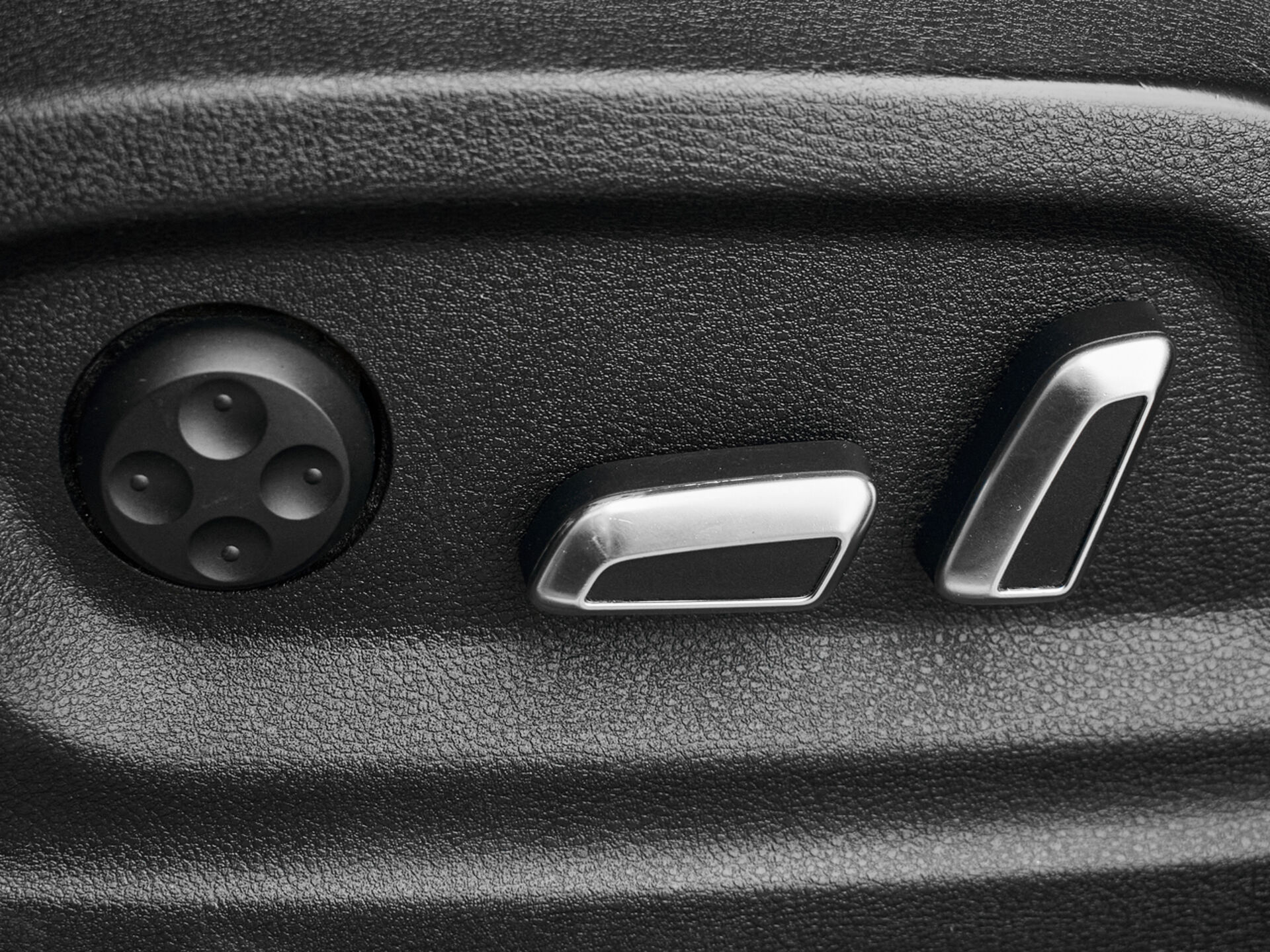 Купить Audi Q5 2.0 AT (225 л.с.) 4WD, 2012 в Екатеренбурге