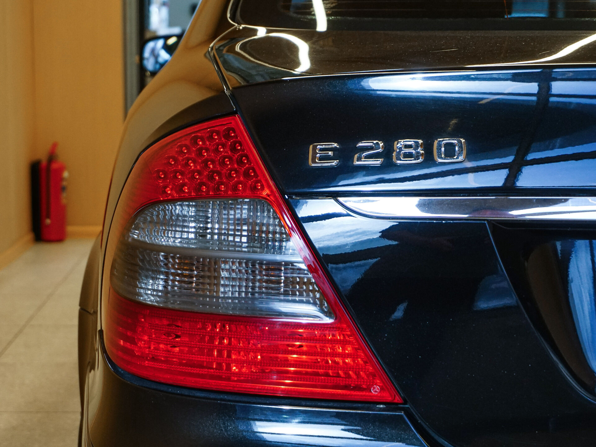 Mercedes-Benz E-Класс 2006 29