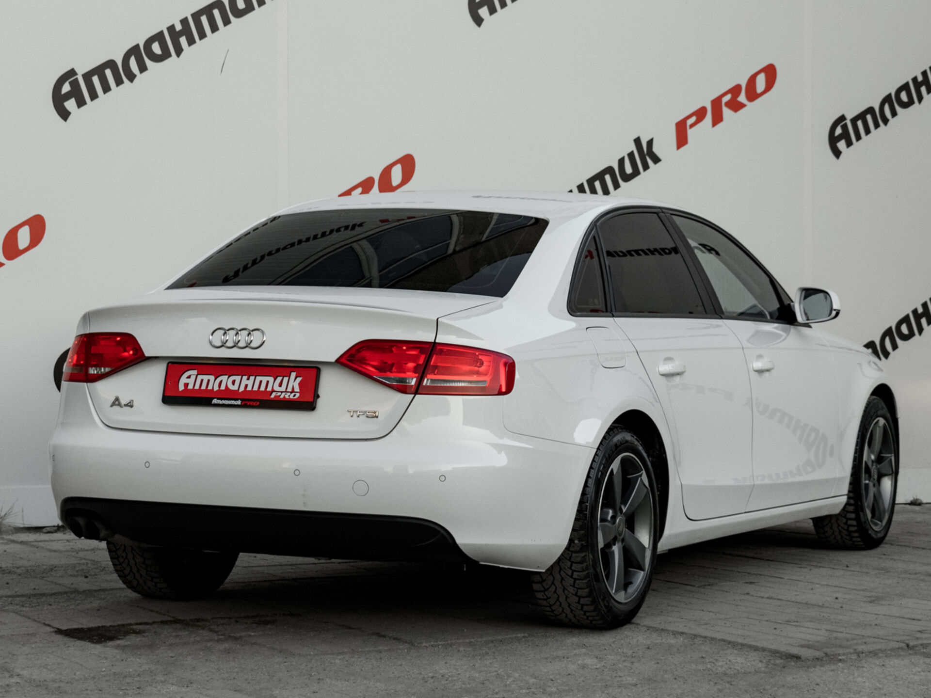 Купить Audi A4 1.8 MT (120 л.с.), 2011 в Екатеренбурге