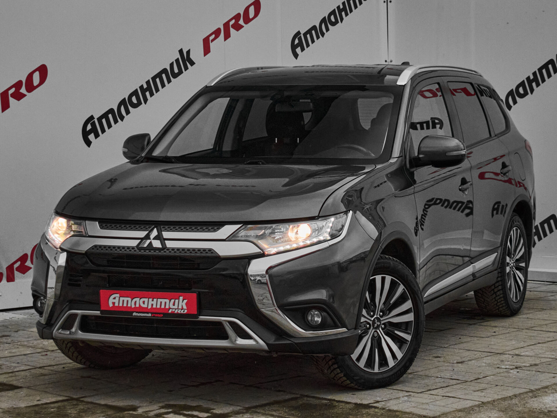 Купить Mitsubishi Outlander 2.0 CVT (146 л.с.), 2021 в Екатеренбурге