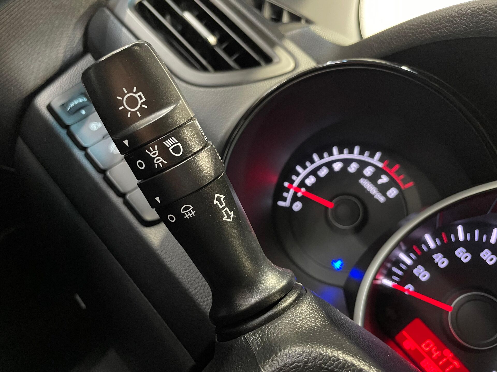 Kia Rio 2015 17