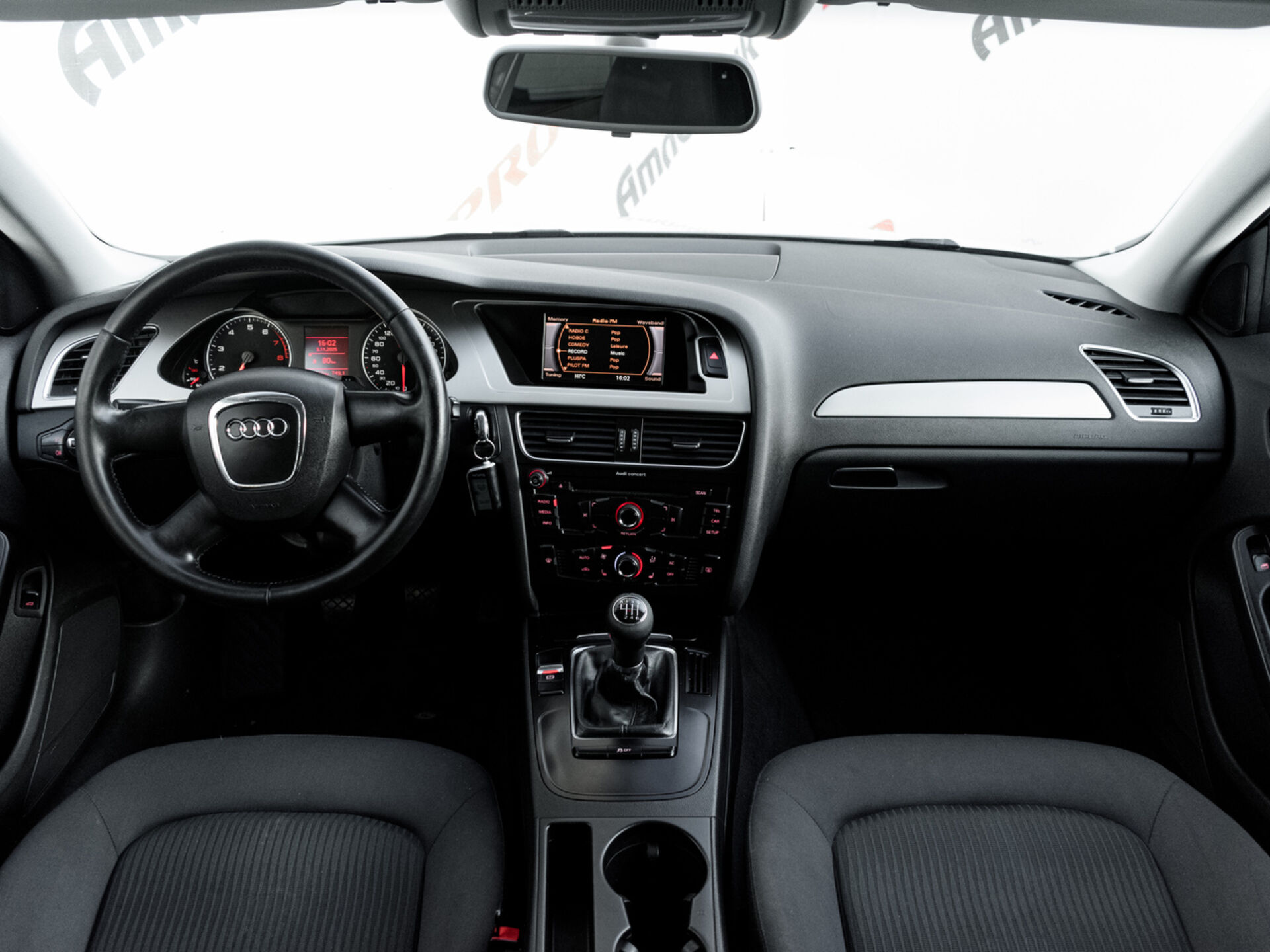 Купить Audi A4 1.8 MT (120 л.с.), 2011 в Екатеренбурге