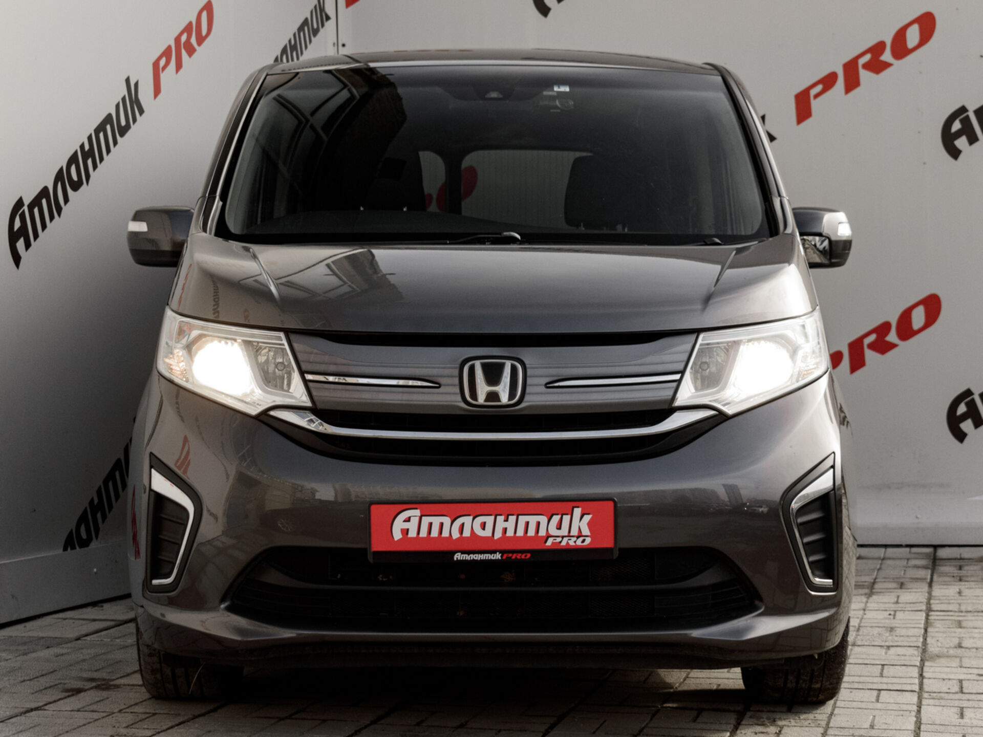 Купить Honda Stepwgn Spada 1.5 CVT (150 л.с.), 2018 в Екатеренбурге