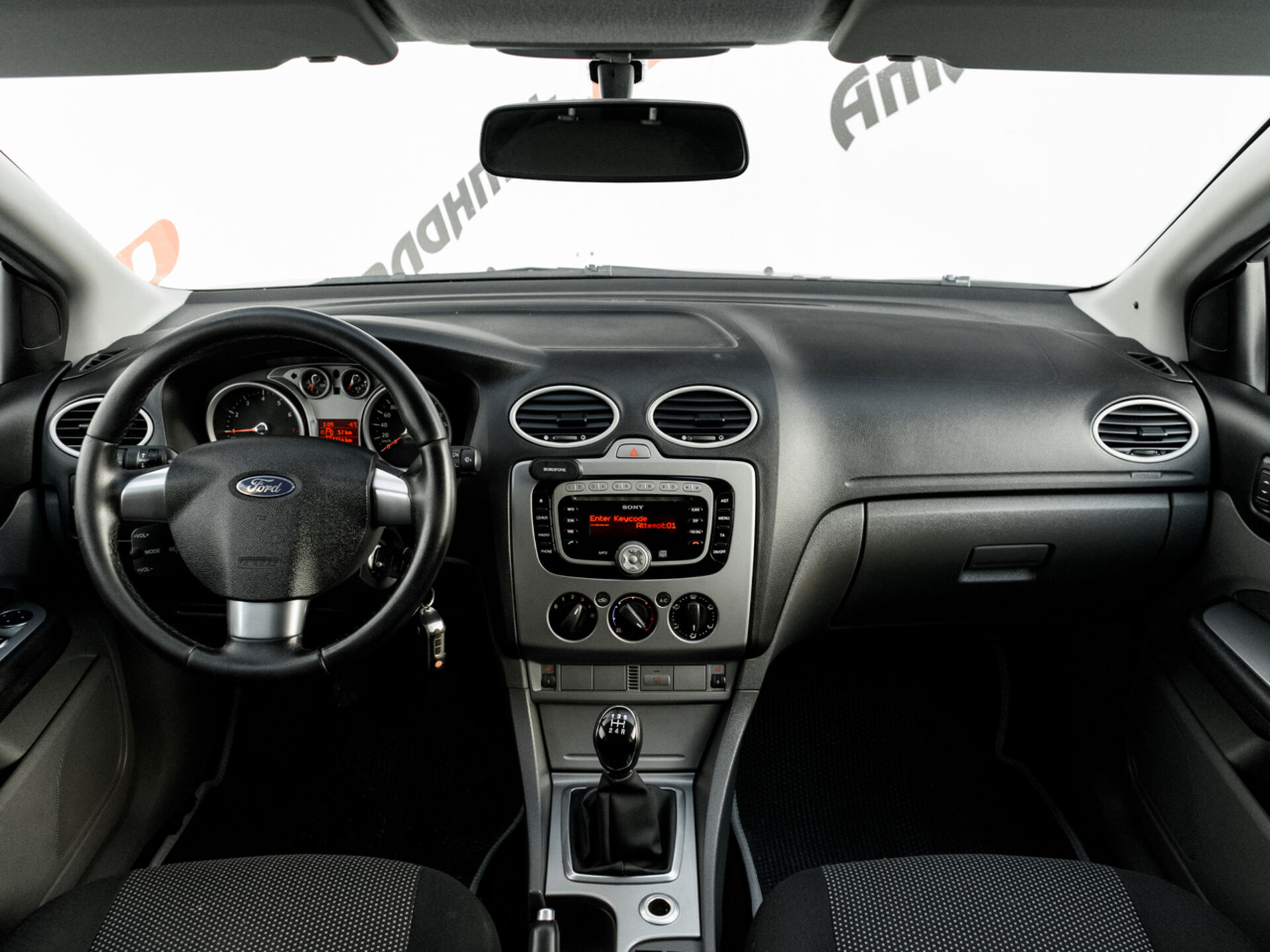 Купить Ford Focus 1.6 MT (100 л.с.), 2011 в Екатеренбурге