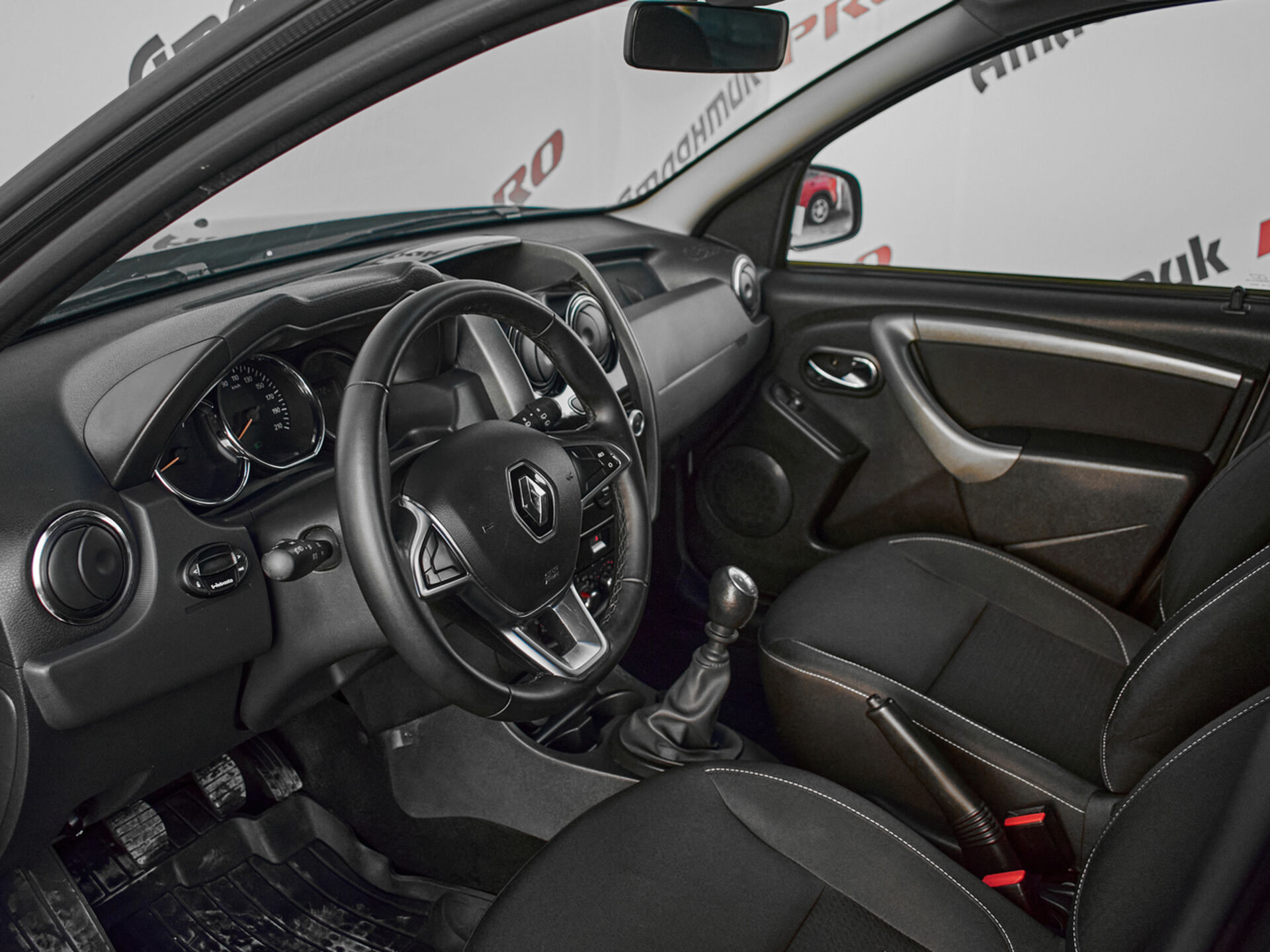 Купить Renault Duster 1.6 MT (114 л.с.) 4WD, 2020 в Екатеренбурге