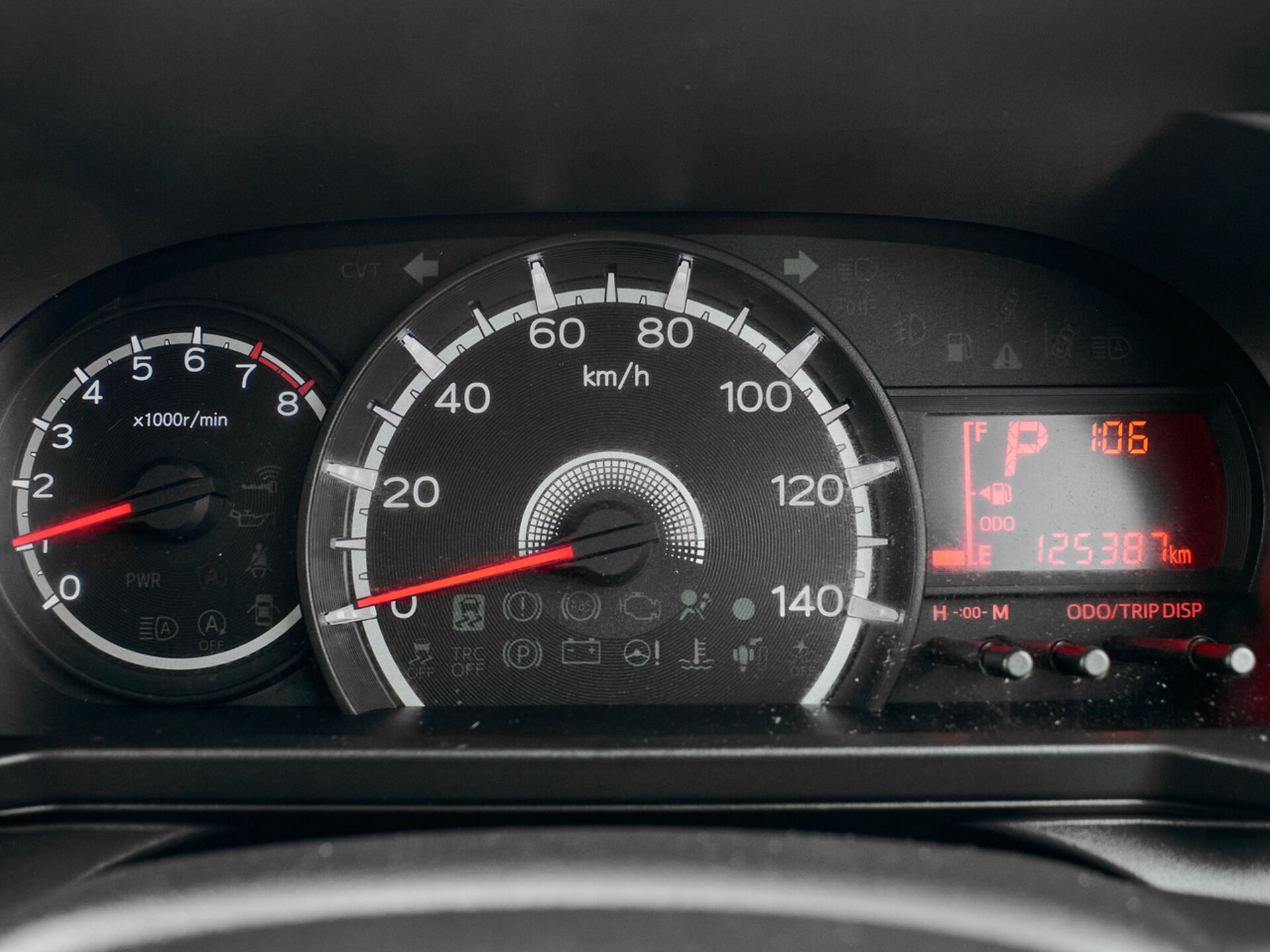 Купить Daihatsu Move 0.7 CVT (52 л.с.) 4WD, 2018 в Екатеренбурге