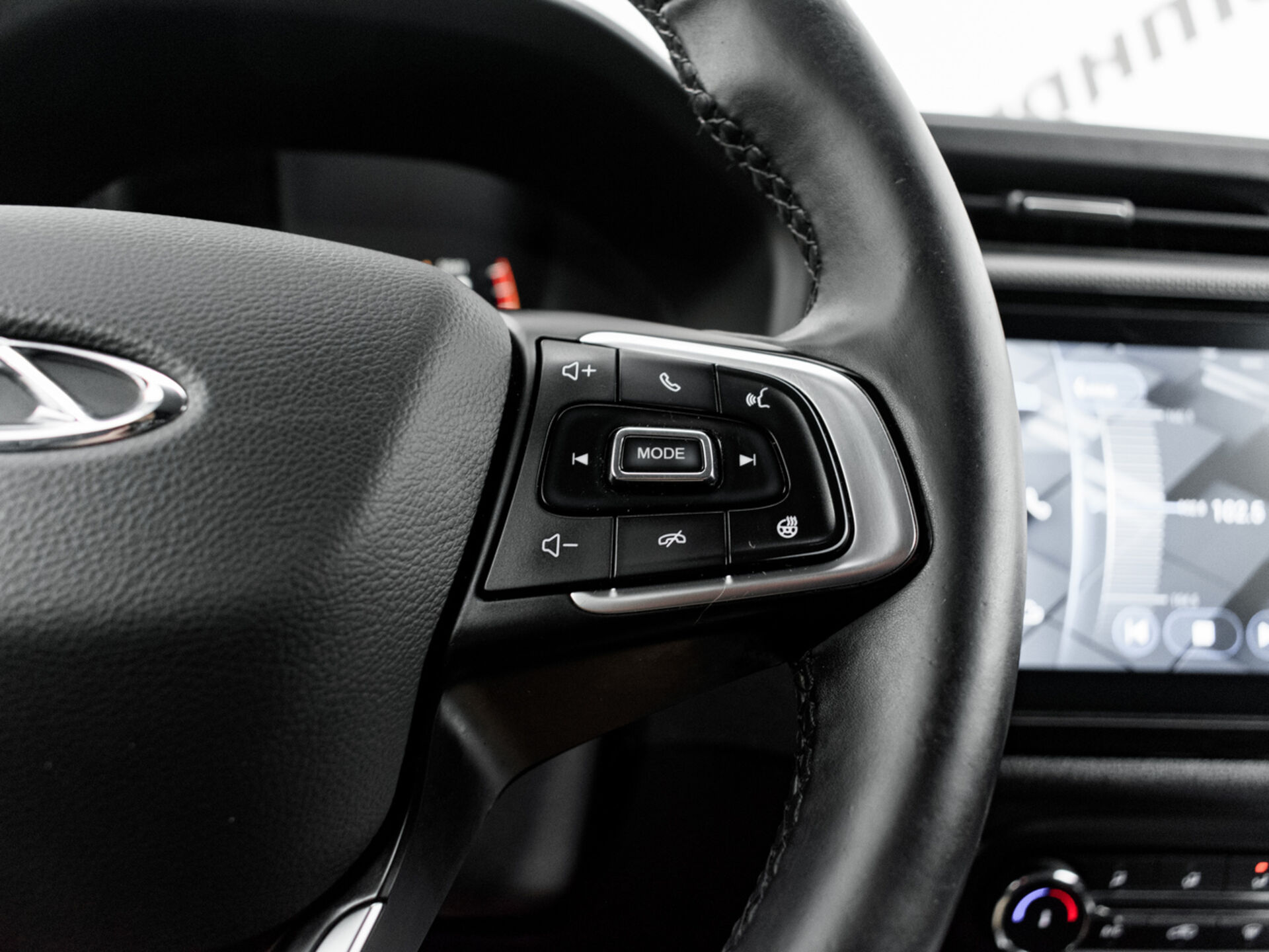 Купить Chery Tiggo 4 1.5 AMT (147 л.с.), 2021 в Екатеренбурге