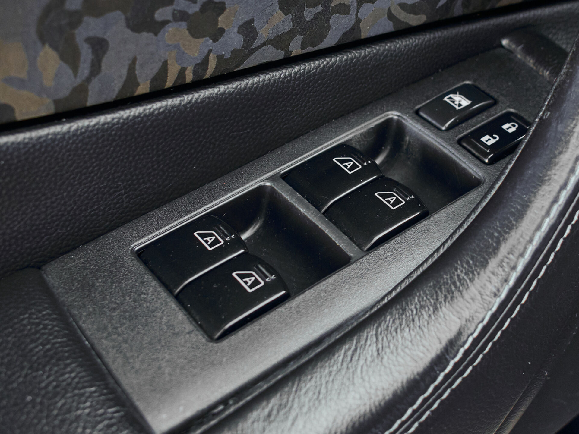 Купить Infiniti FX FX37 3.7 AT (333 л.с.) 4WD, 2013 в Екатеренбурге