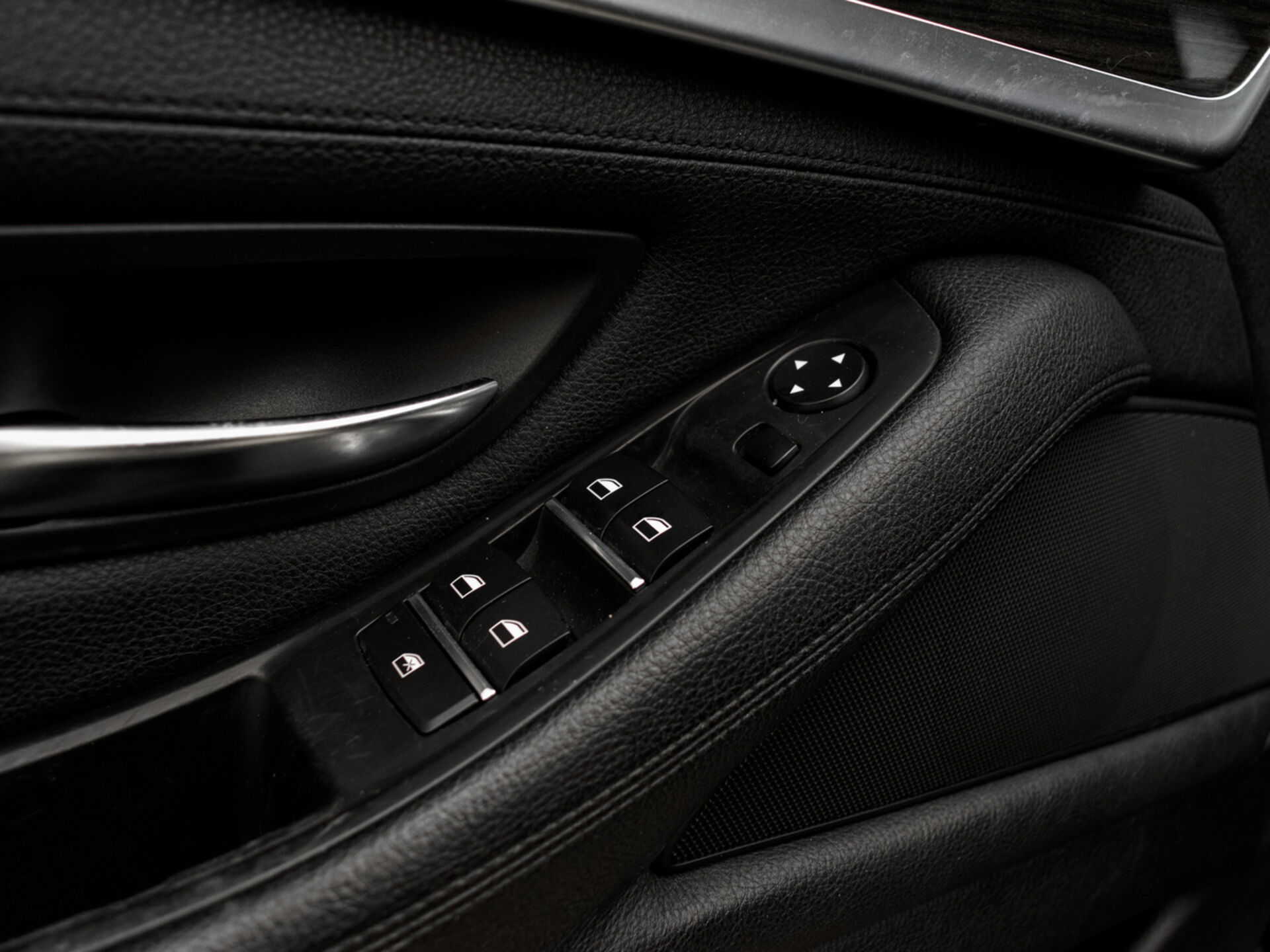 Купить BMW 5 серии 520d 2.0d AT (184 л.с.), 2011 в Екатеренбурге