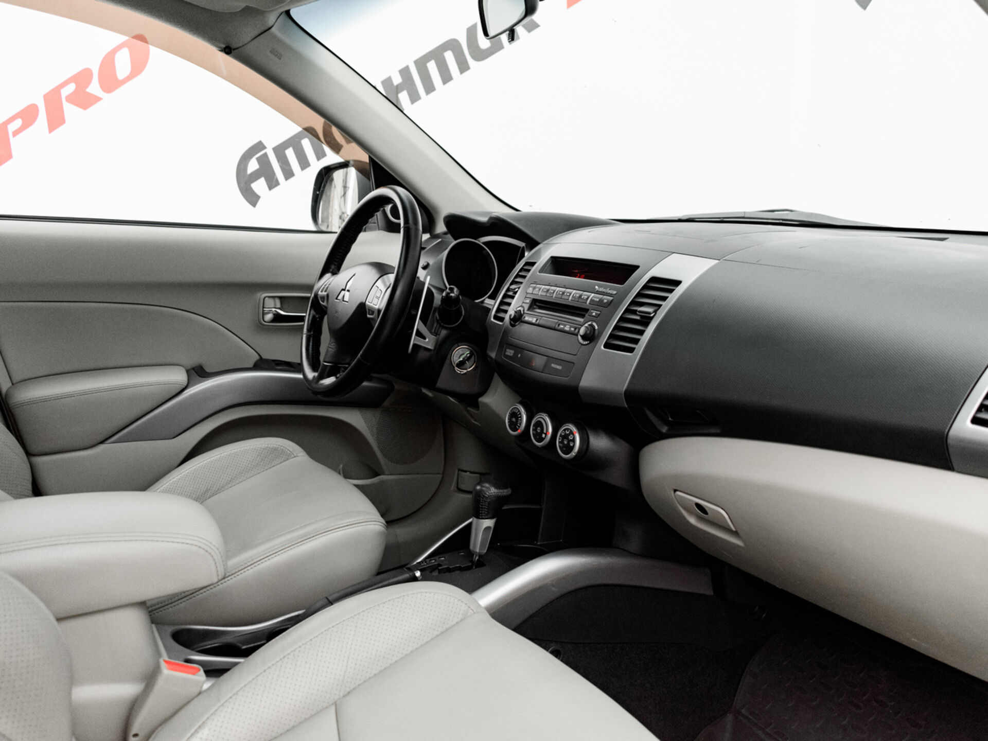 Купить Mitsubishi Outlander 3.0 AT (220 л.с.) 4WD, 2008 в Екатеренбурге