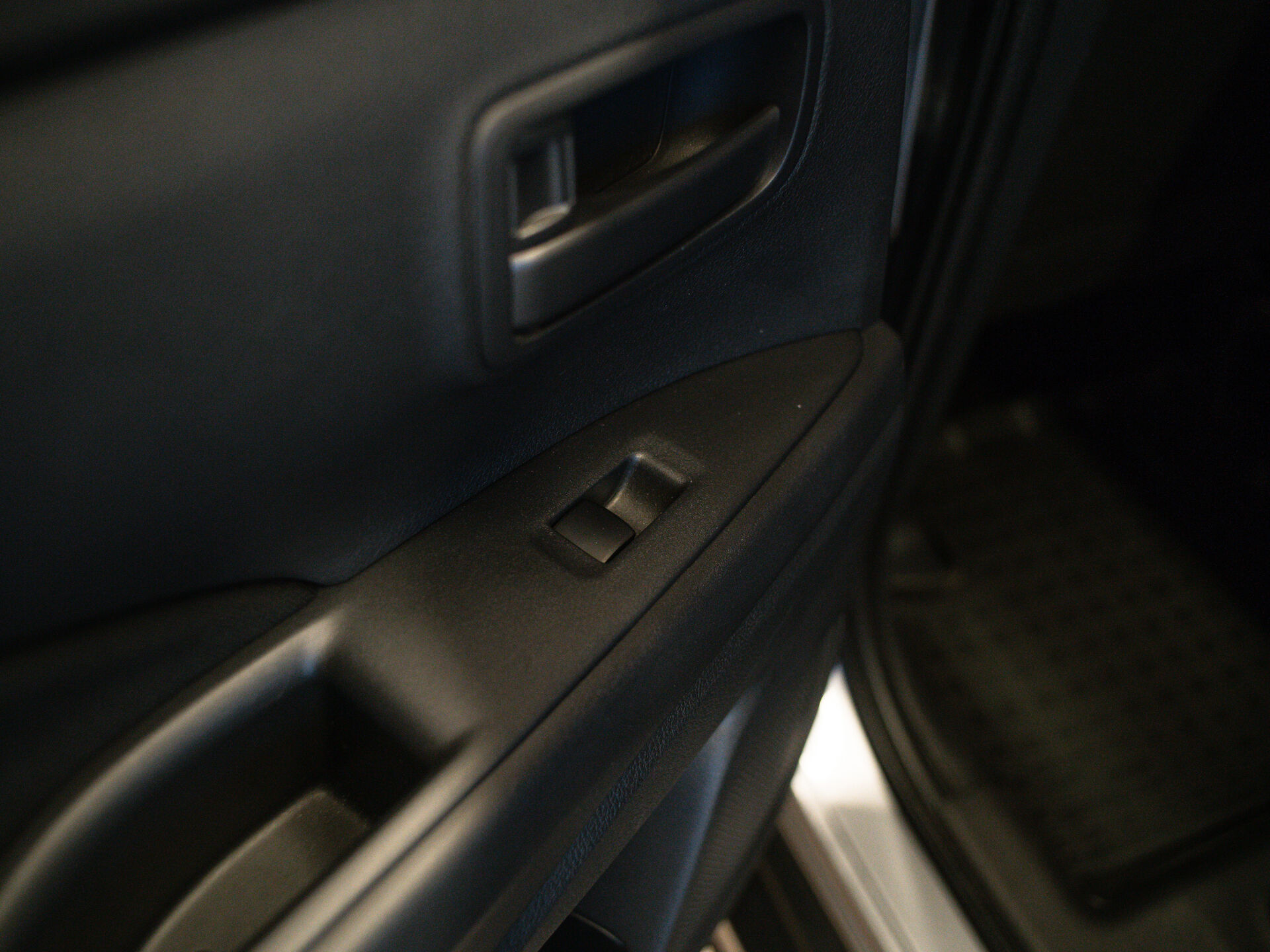 Mitsubishi Outlander 2012 18