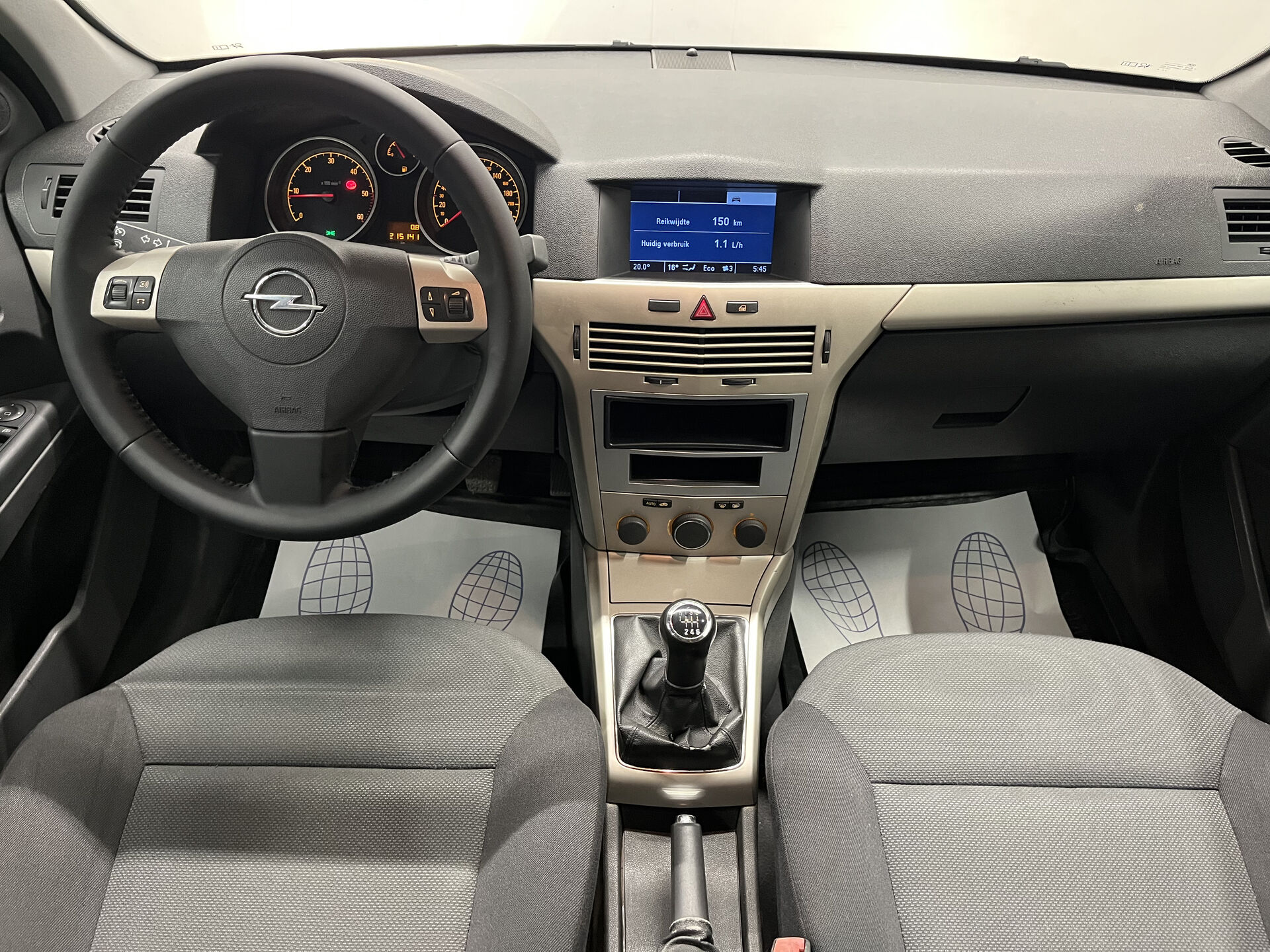 Opel Astra None 2007 г.в., 215 141 км.