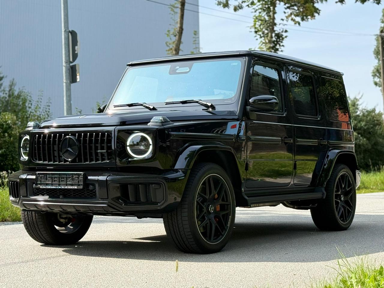 Автомобиль Mercedes-Benz G-Класс AMG 63 AMG 4.0 AT (585 л.с.) 4WD - 1
