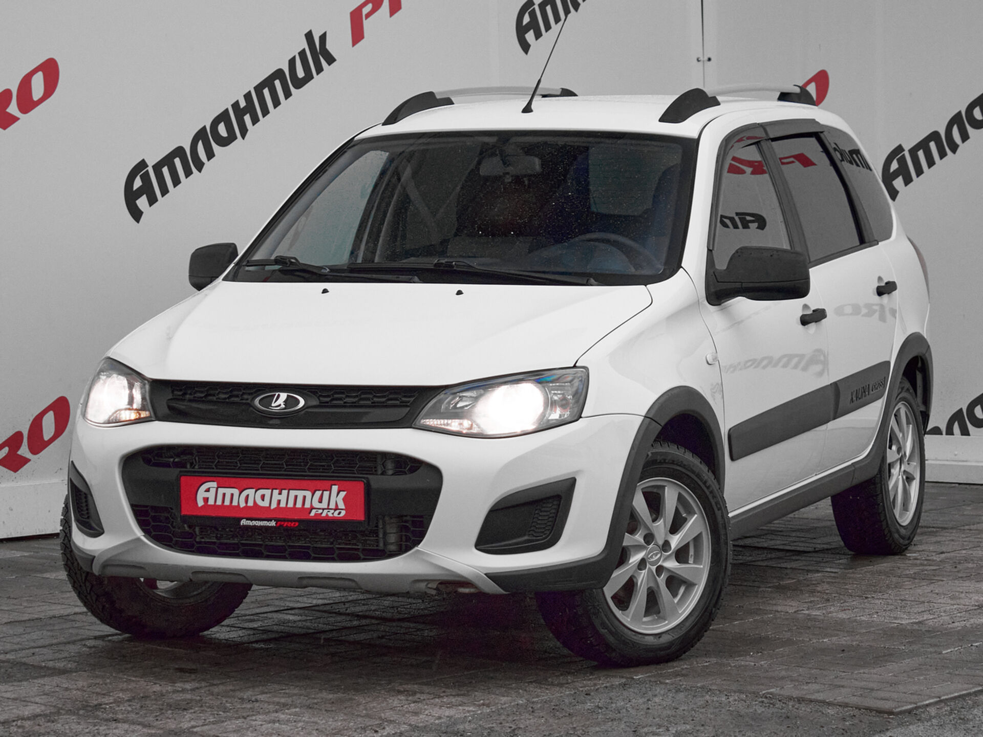 Купить Lada (ВАЗ) Kalina Cross 1.6 MT (87 л.с.), 2018 в Екатеренбурге