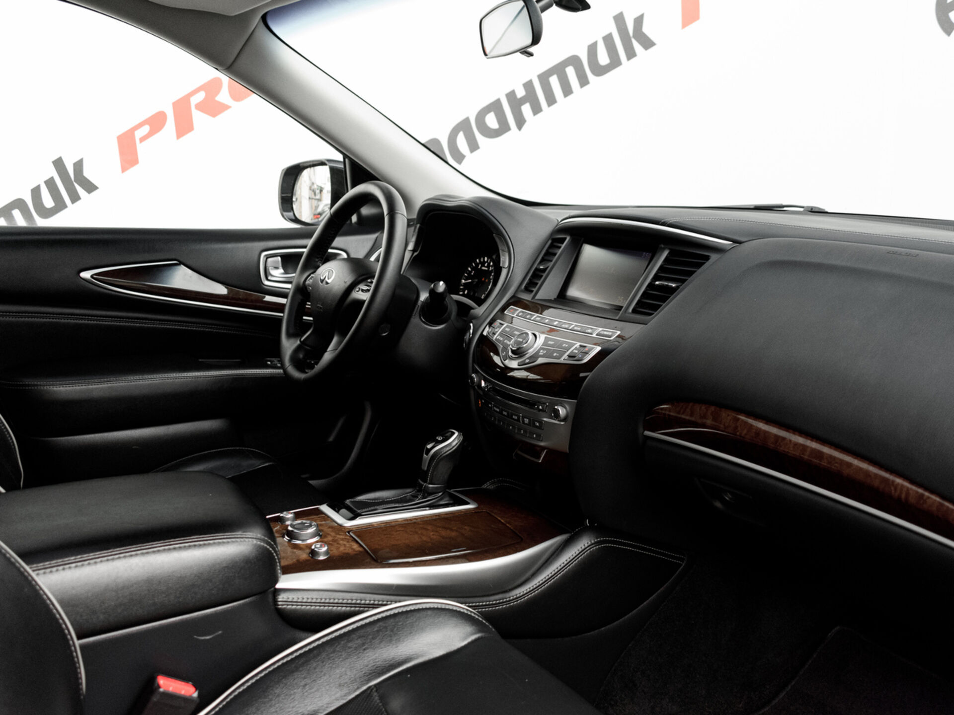 Купить Infiniti QX60 3.5 CVT (262 л.с.) 4WD, 2017 в Екатеренбурге