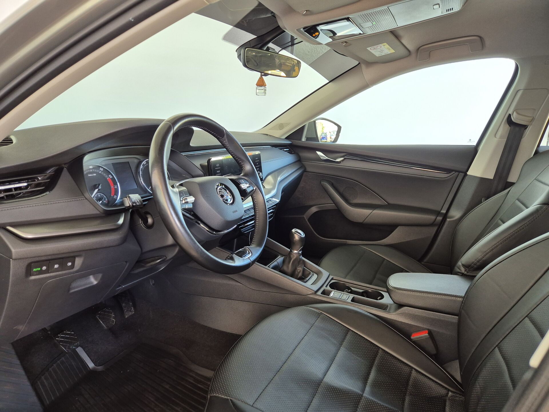 Skoda Octavia Ambition Plus 2021 г.в., 59 266 км.