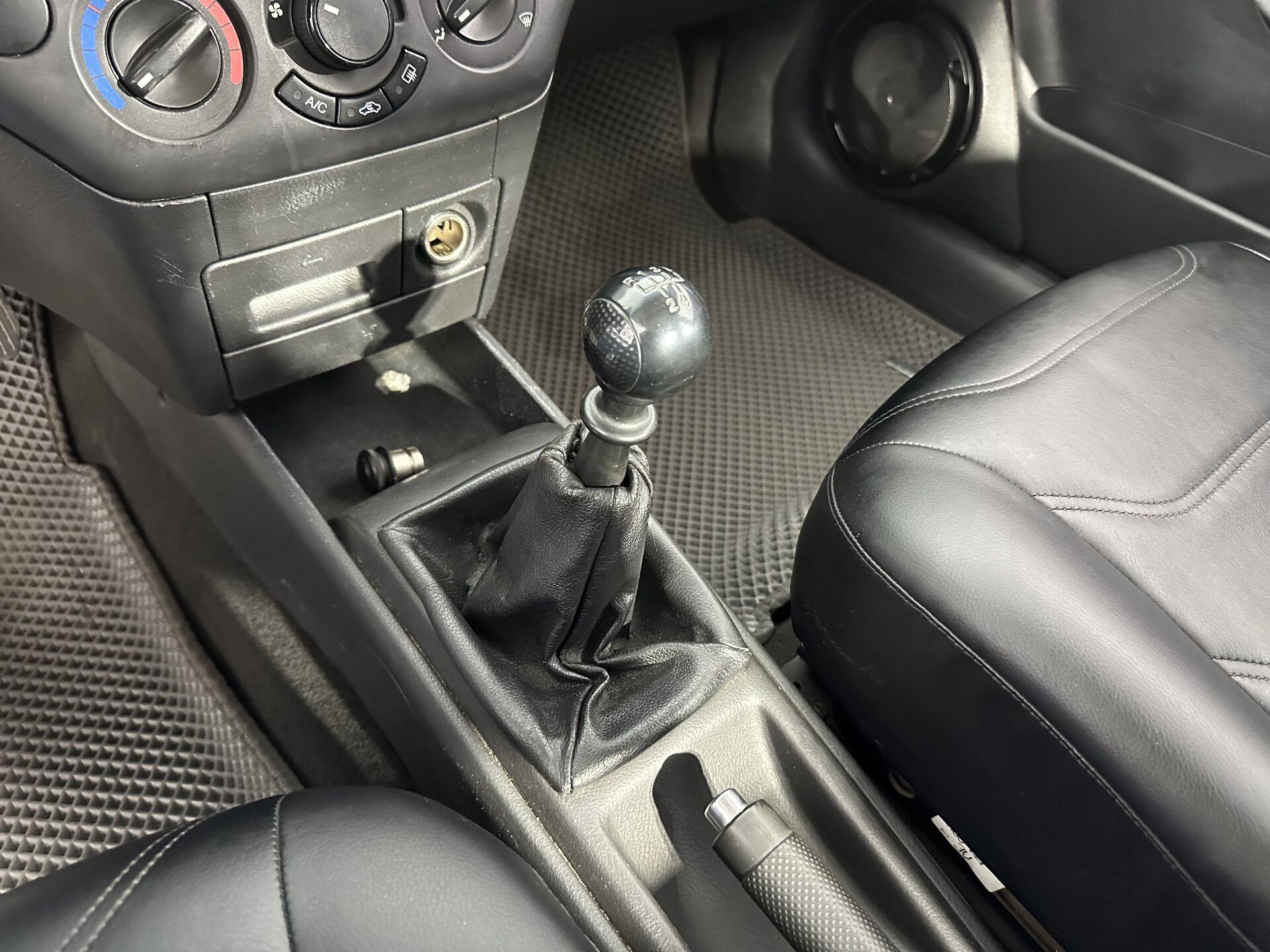 Chevrolet Aveo None 2010 г.в., 194 935 км.