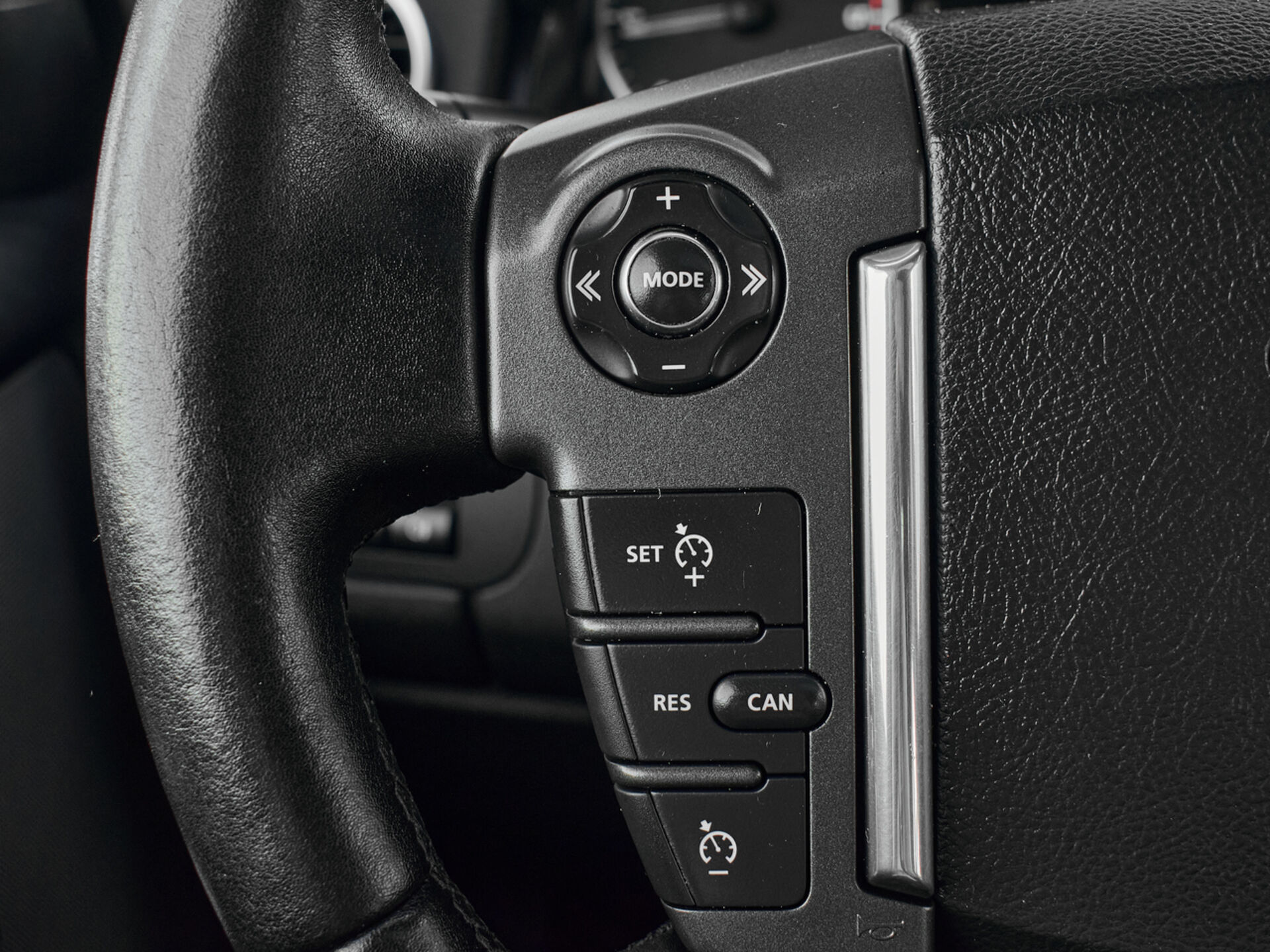 Купить Land Rover Discovery 2.7d AT (190 л.с.) 4WD, 2010 в Екатеренбурге