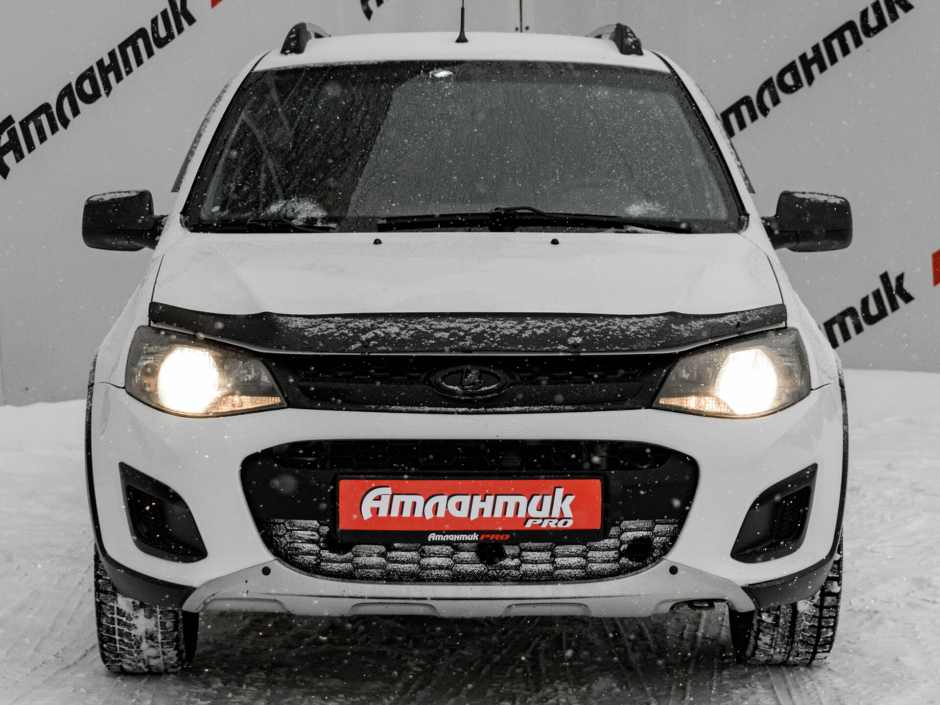 Купить Lada (ВАЗ) Kalina Cross 1.6 MT (106 л.с.), 2015 в Екатеренбурге