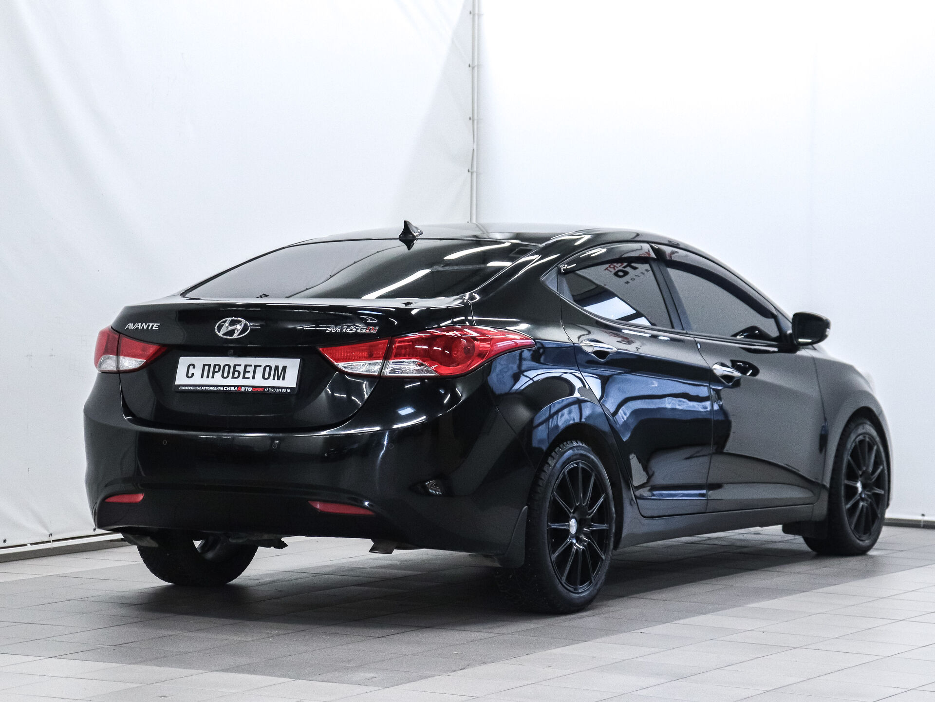 Hyundai Avante 2012 3