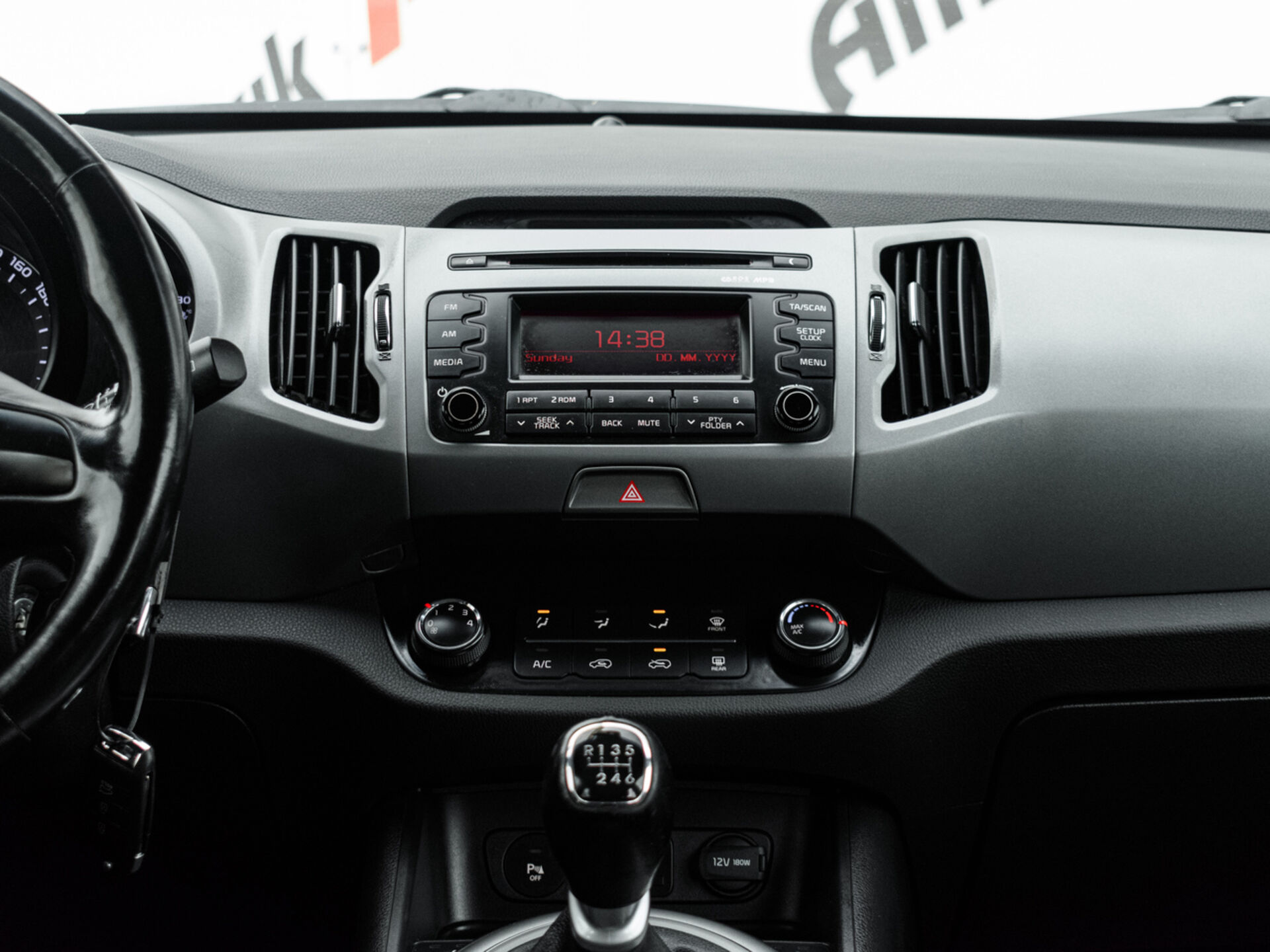 Купить Kia Sportage 2.0 MT (150 л.с.), 2015 в Екатеренбурге