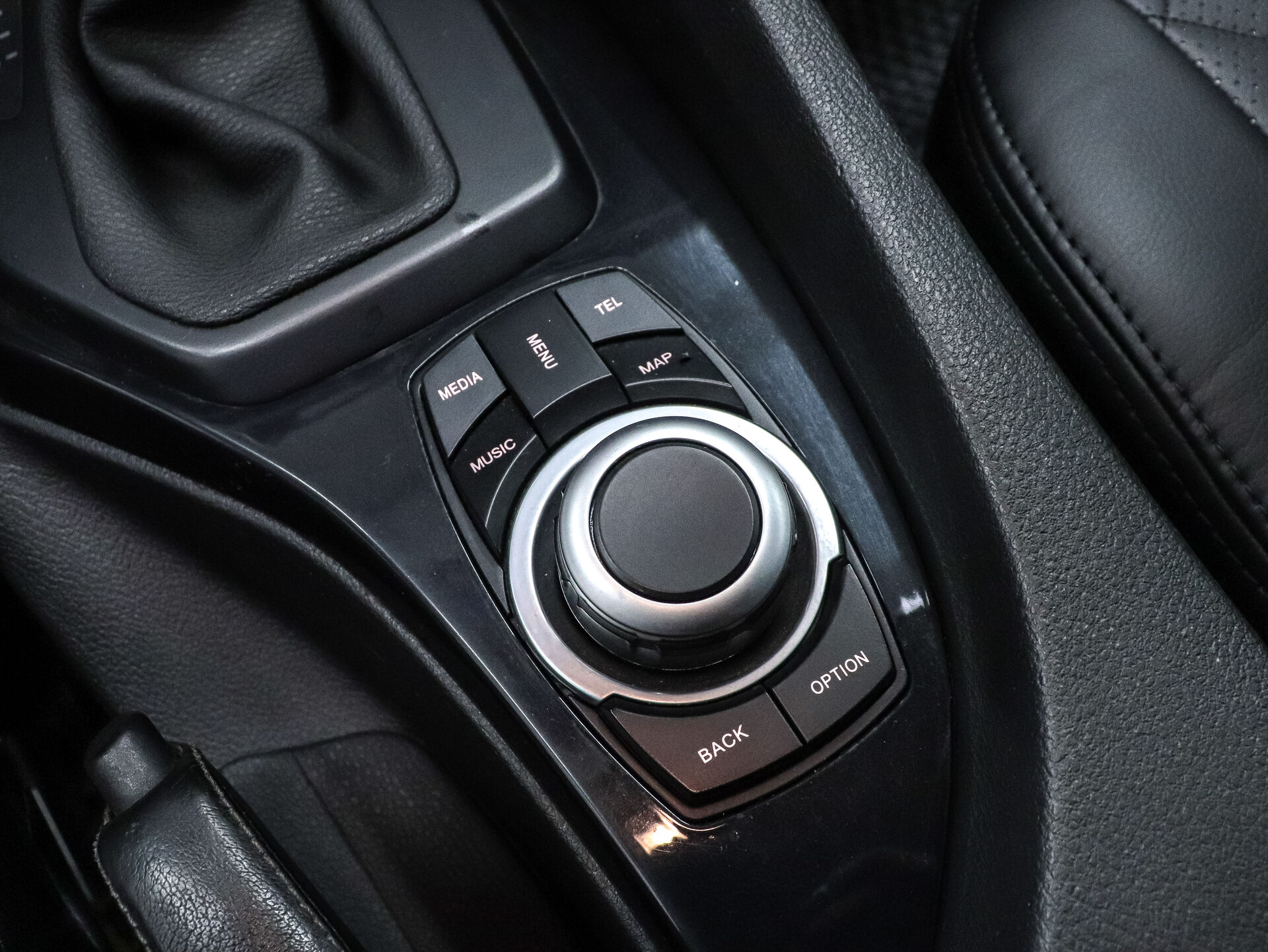 BMW X1 2011 17