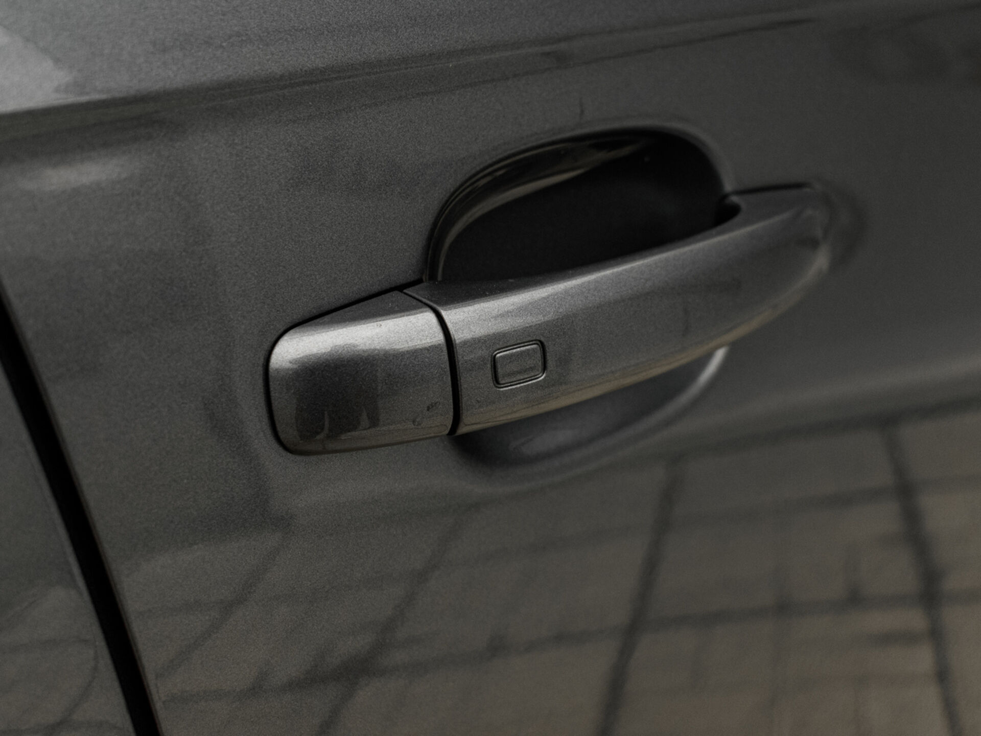 Купить Audi A4 1.8 CVT (170 л.с.), 2013 в Екатеренбурге