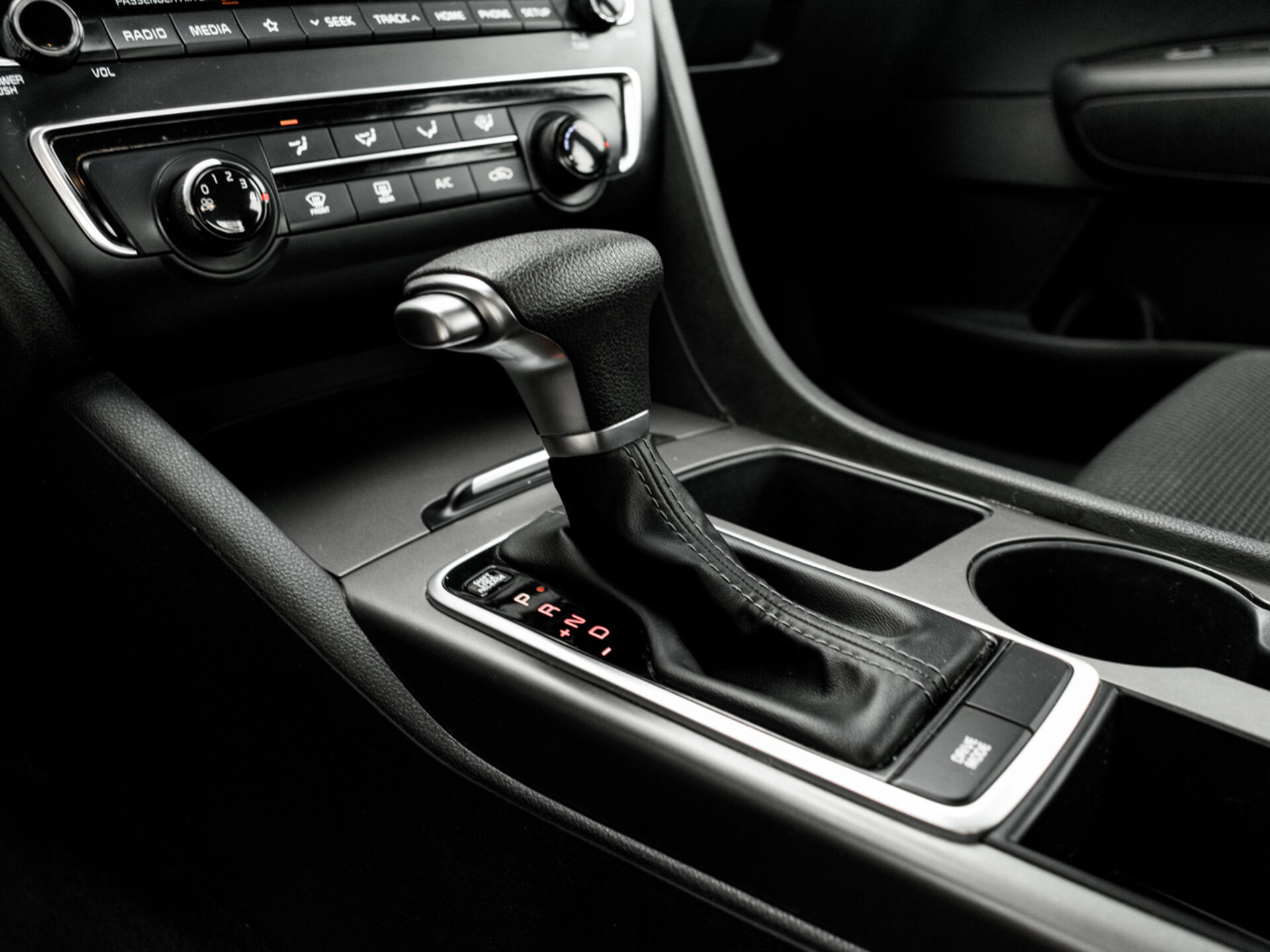 Купить Kia Optima 2.4 AT (188 л.с.), 2019 в Екатеренбурге