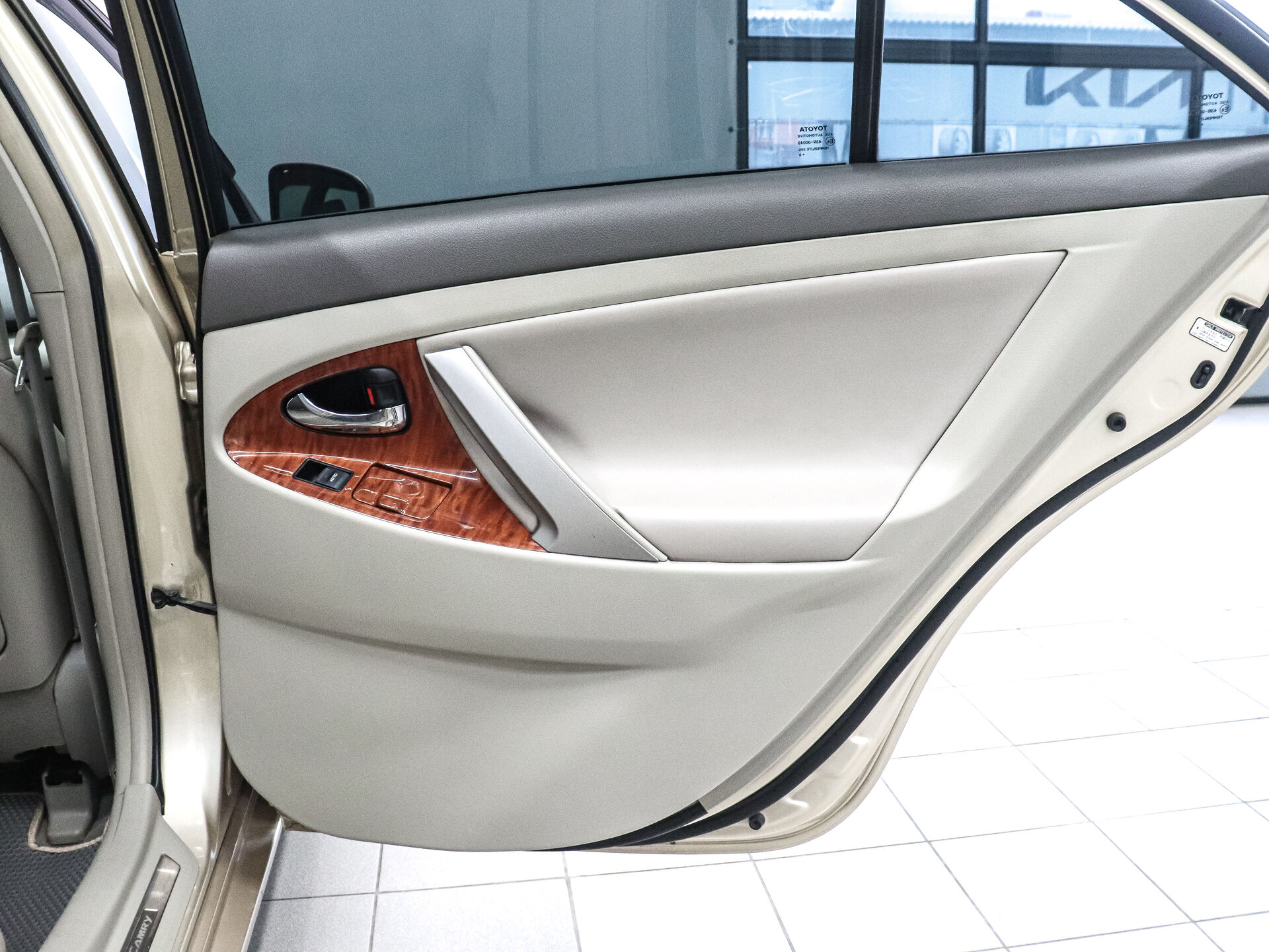 Toyota Camry 2010 22