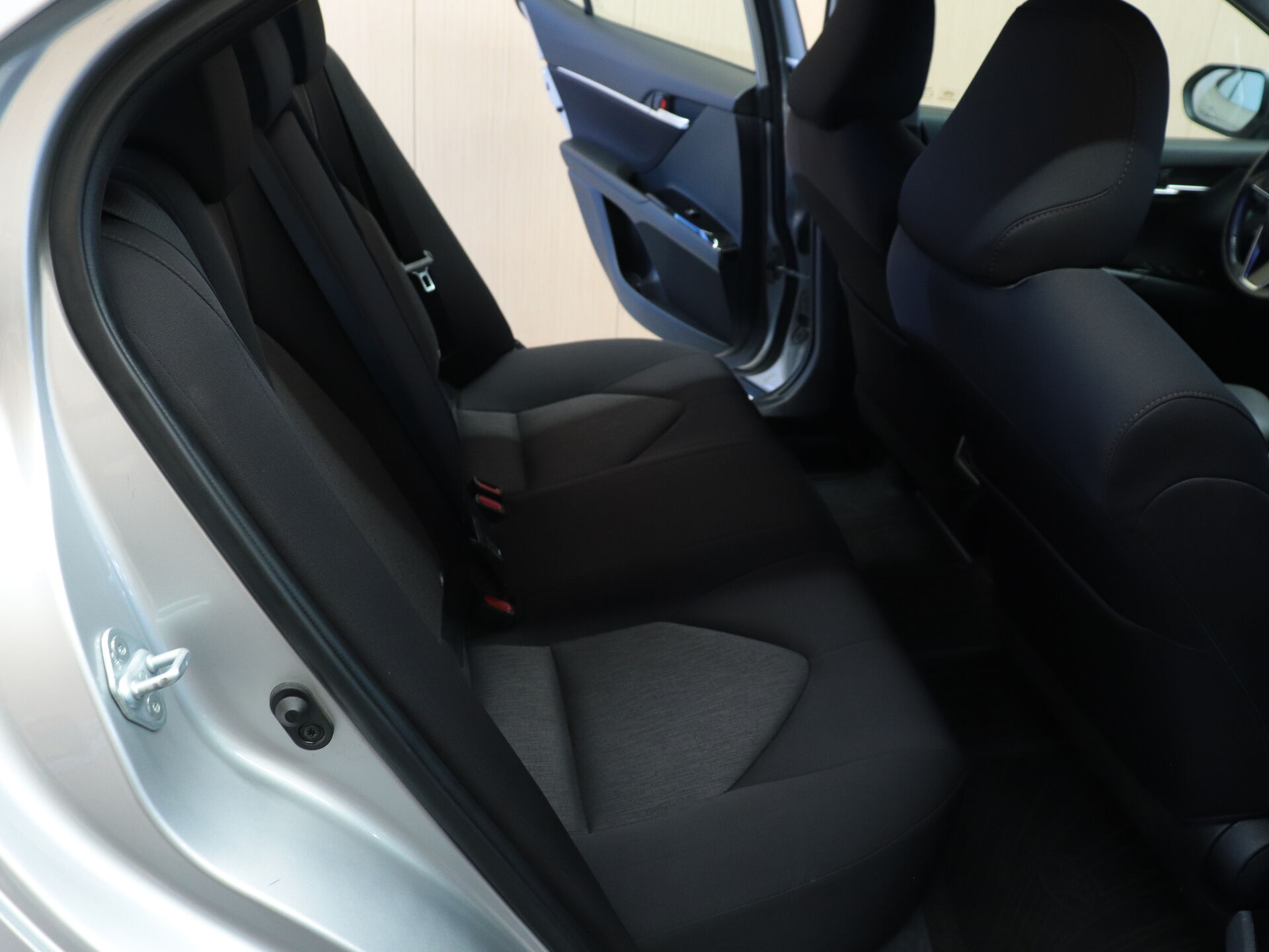 Toyota Camry 2019 18
