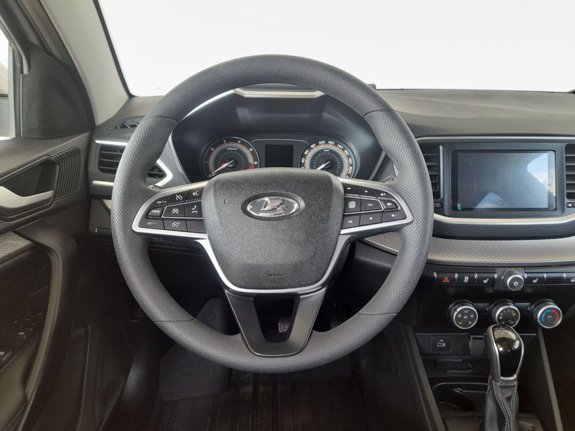 Lada Vesta Life'24 2024 г.в., 12 476 км.