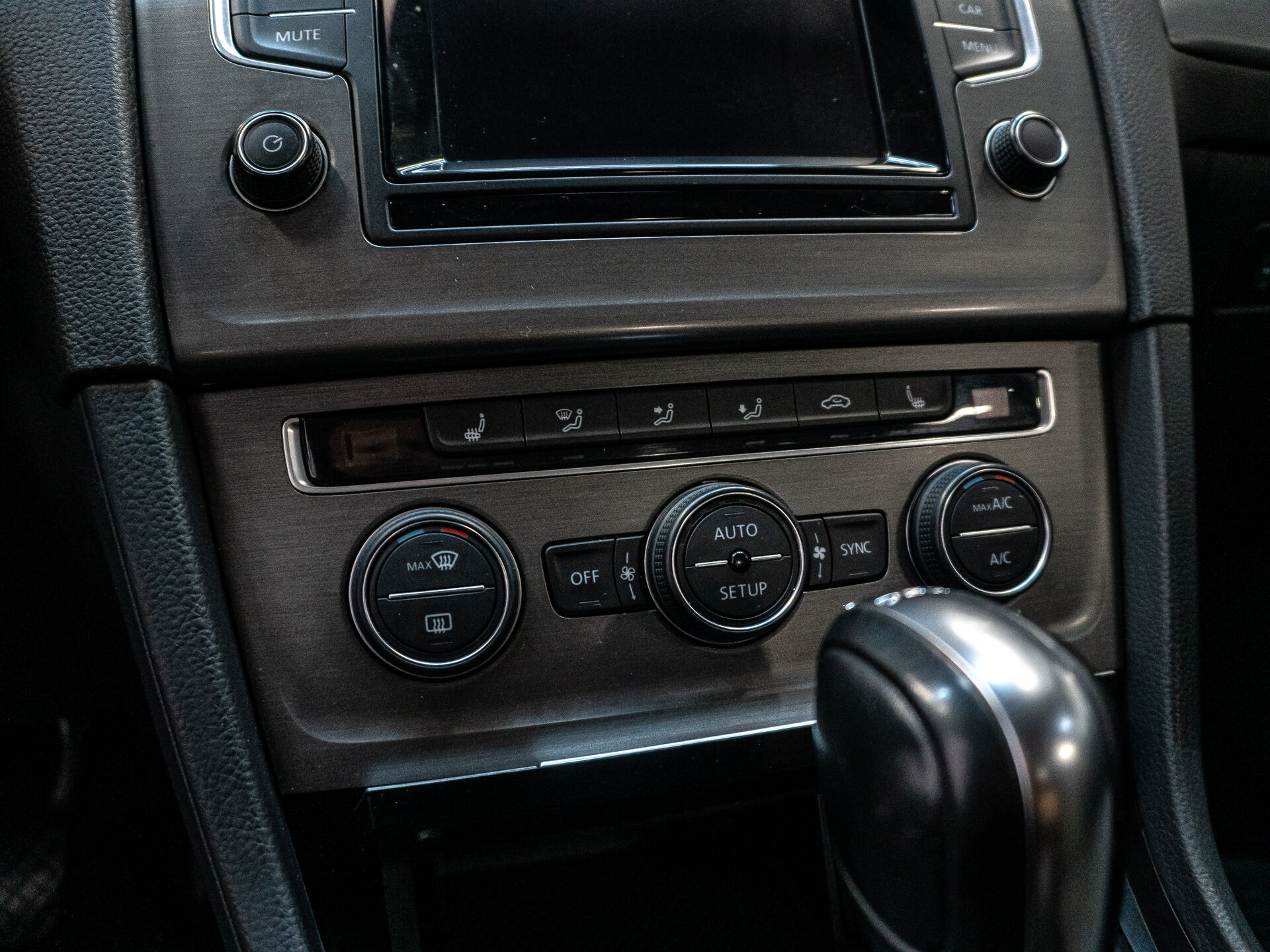 Volkswagen Golf 2012 15