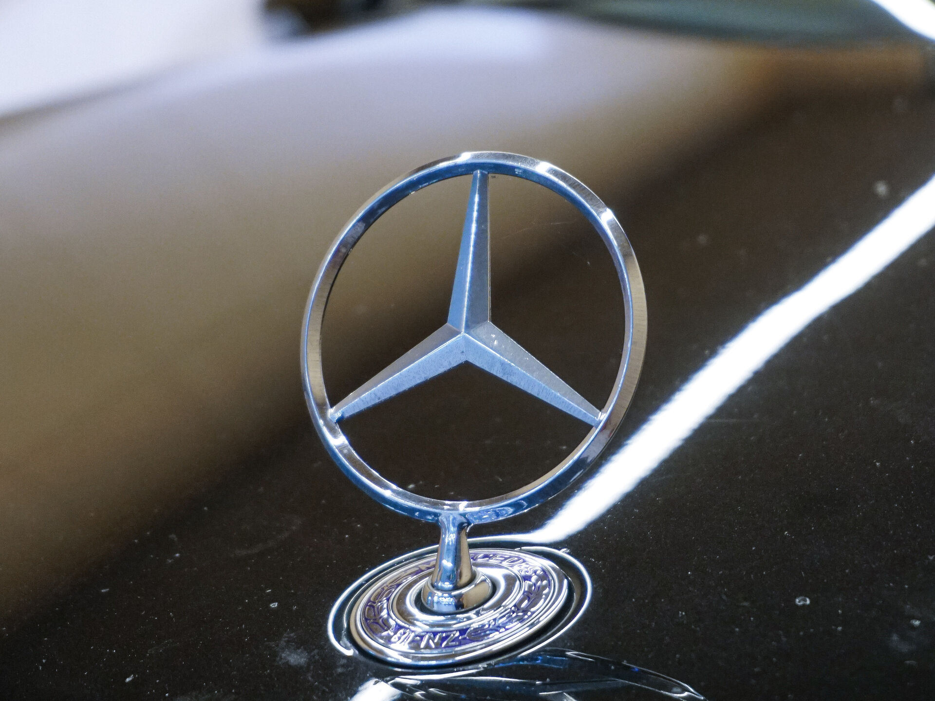 Mercedes-Benz E-Класс 2006 28
