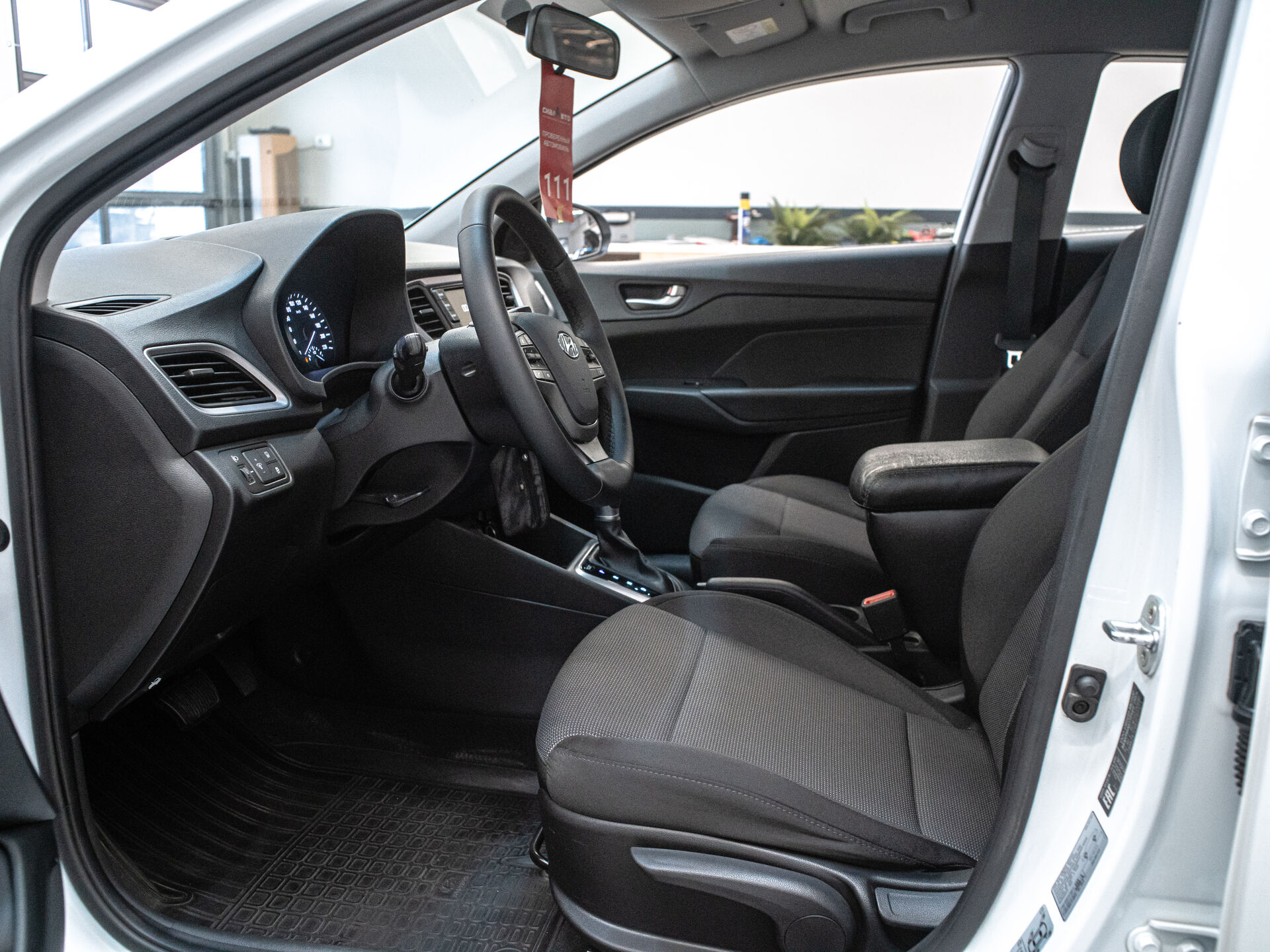 Hyundai Solaris 2018 15