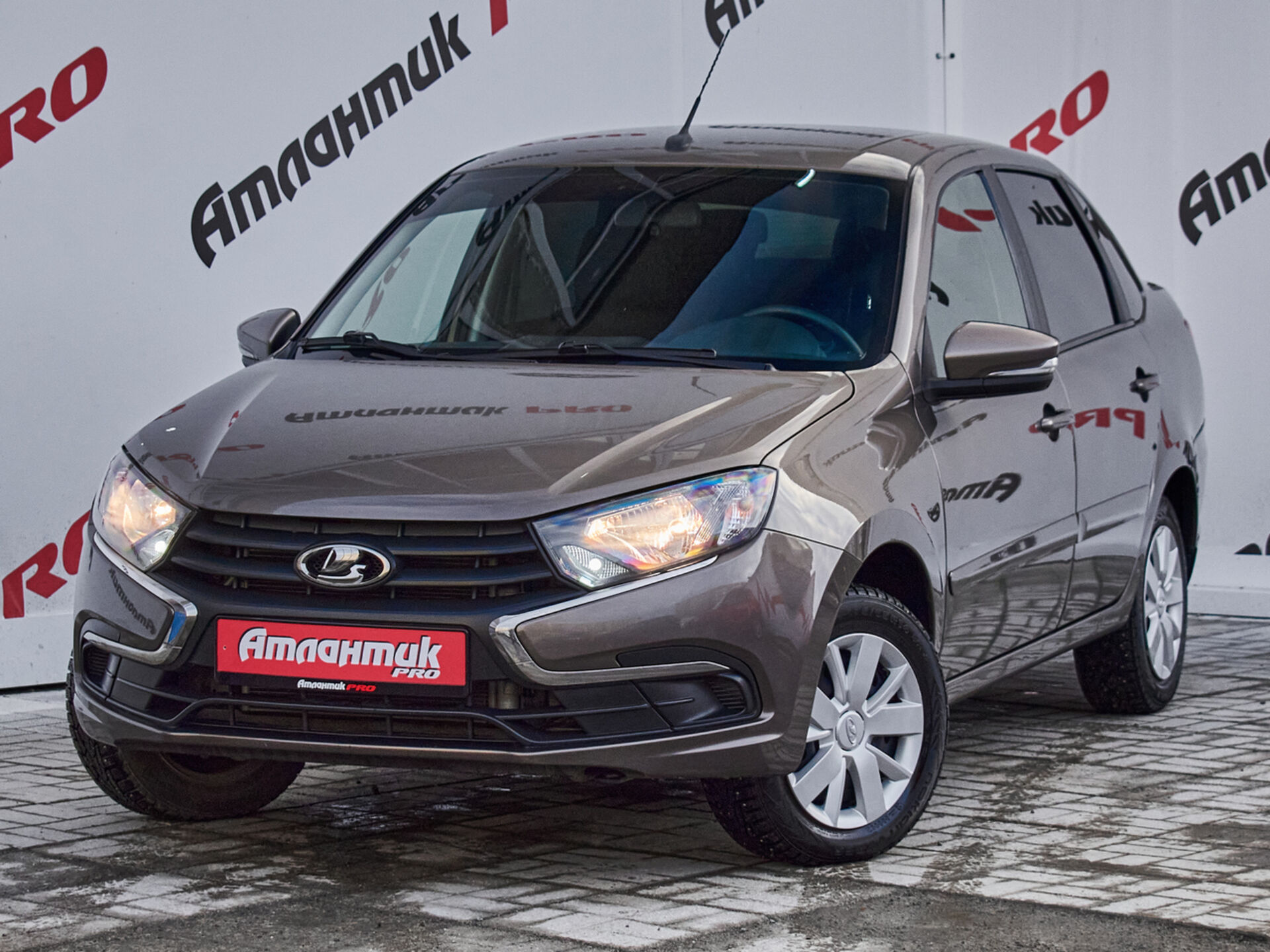 Купить Lada (ВАЗ) Granta 1.6 MT (106 л.с.), 2018 в Екатеренбурге