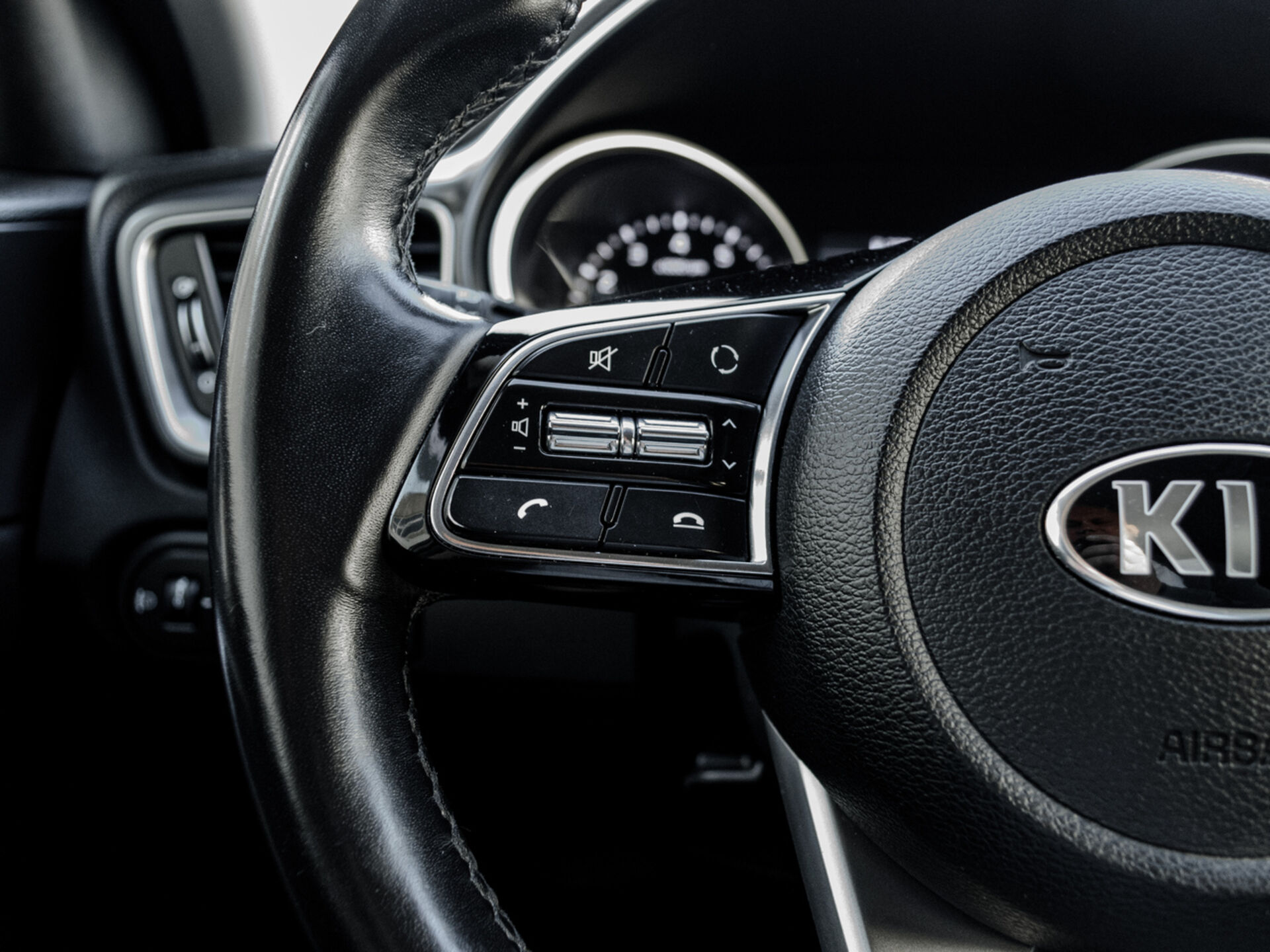 Купить Kia Ceed 1.6 AT (128 л.с.), 2018 в Екатеренбурге