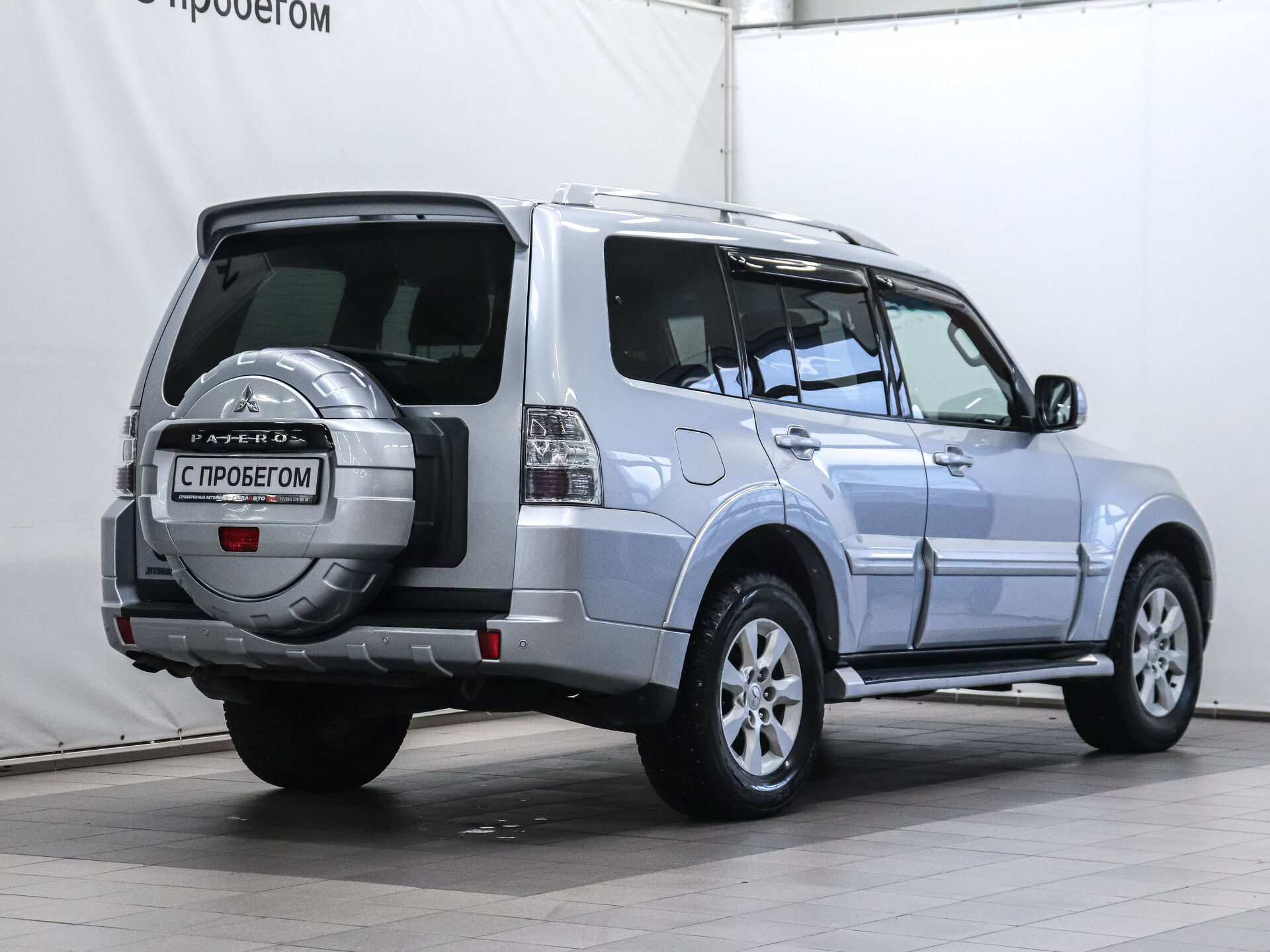 Mitsubishi Pajero 2010 3