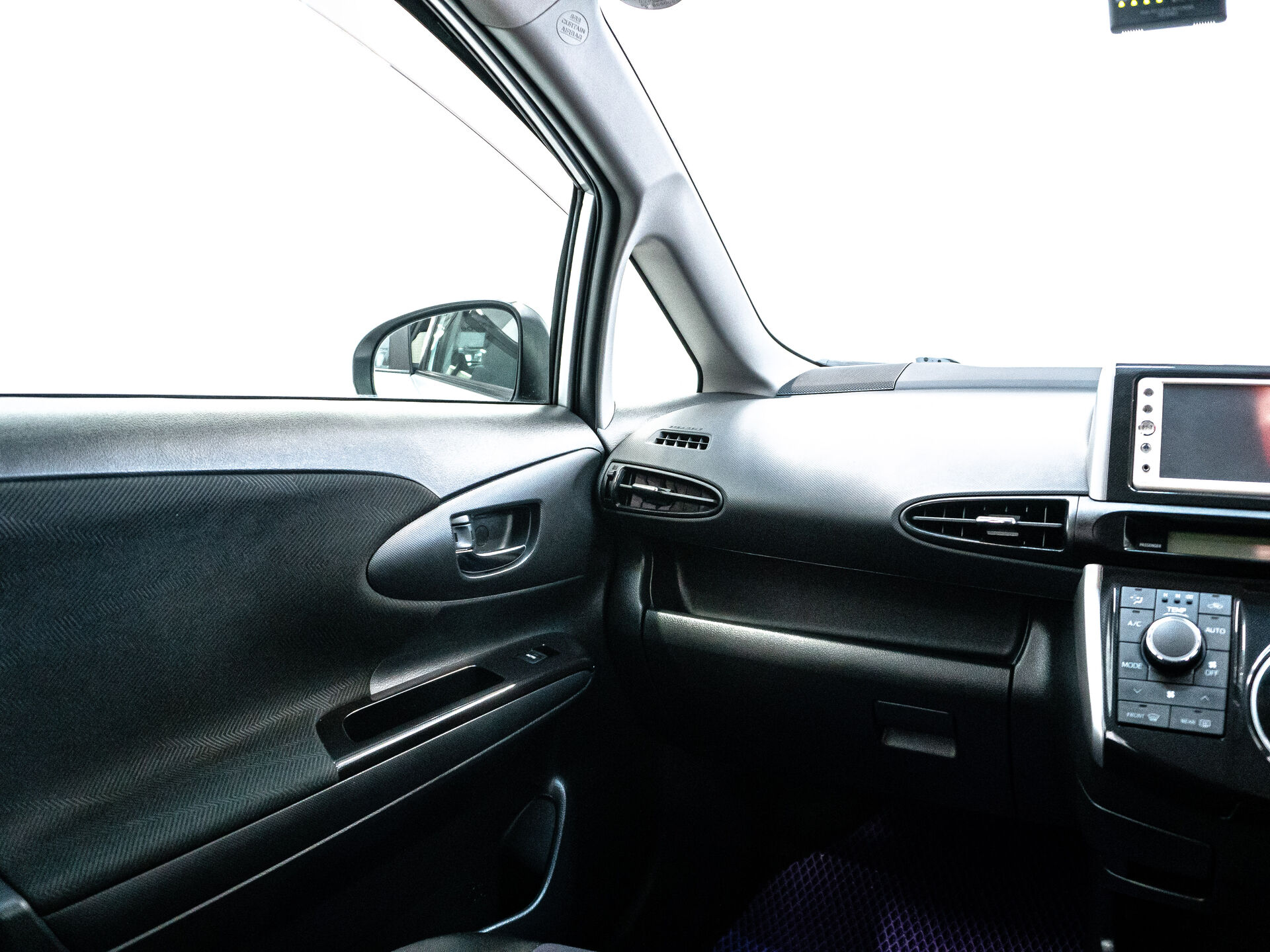 Toyota Wish 2016 14