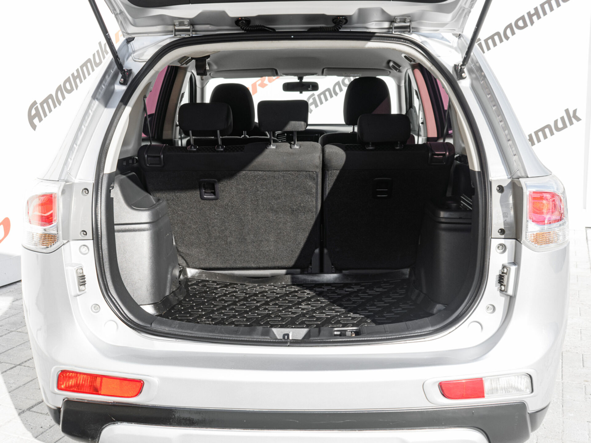 Купить Mitsubishi Outlander 2.0 CVT (146 л.с.) 4WD, 2014 в Екатеренбурге