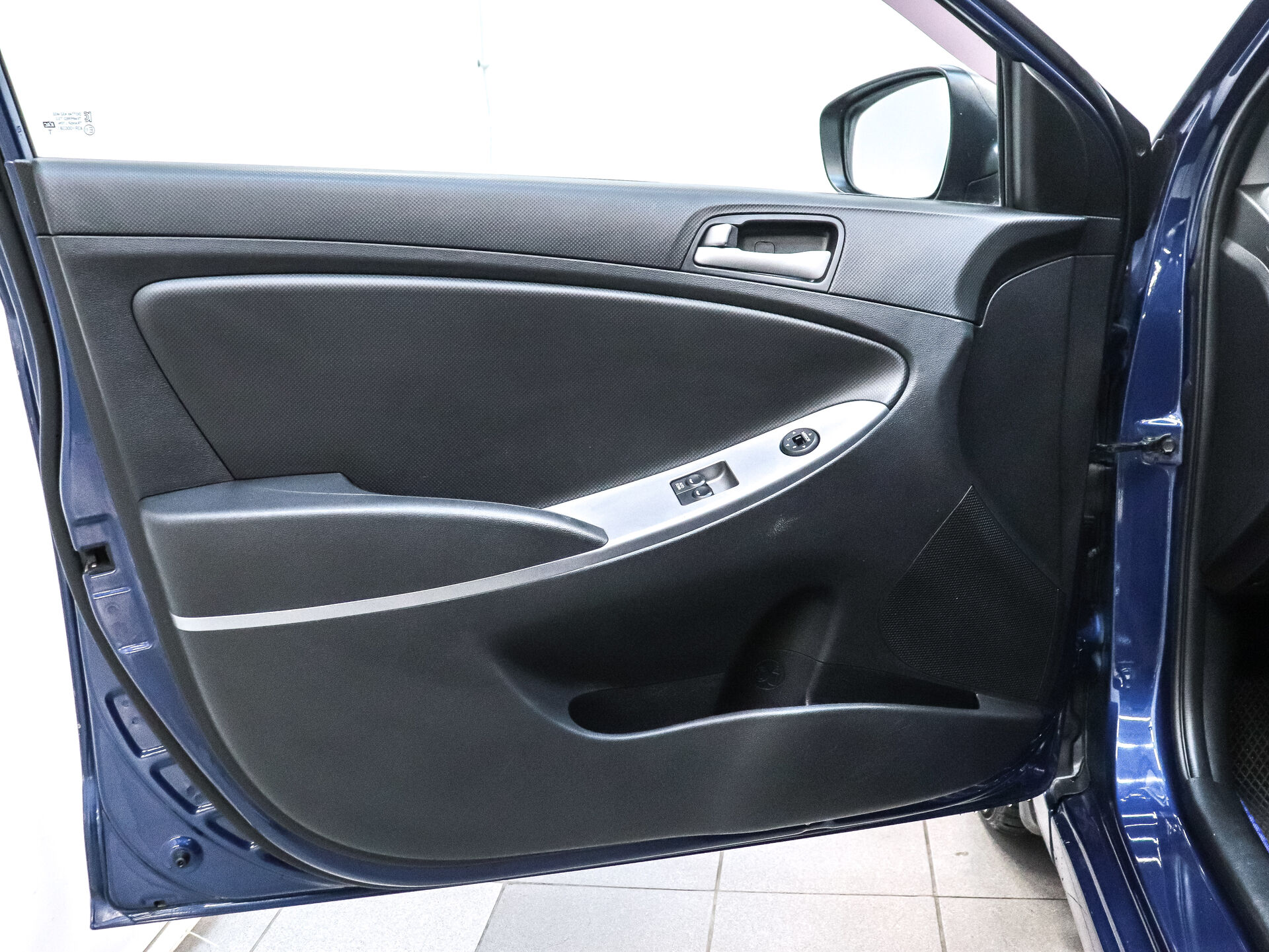 Hyundai Solaris 2015 6